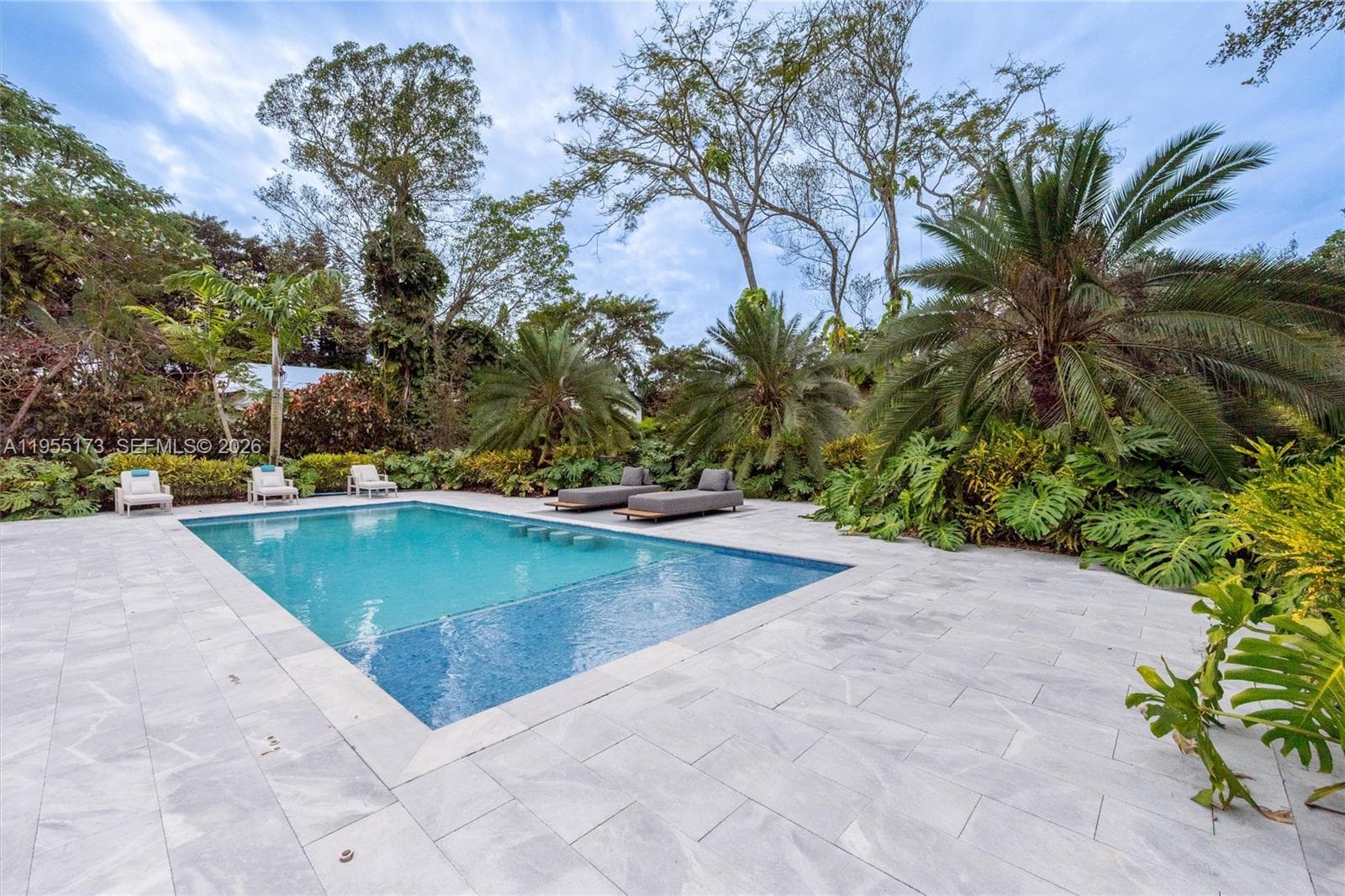 11600 SW 77th Ave, Pinecrest FL 33156 — 40