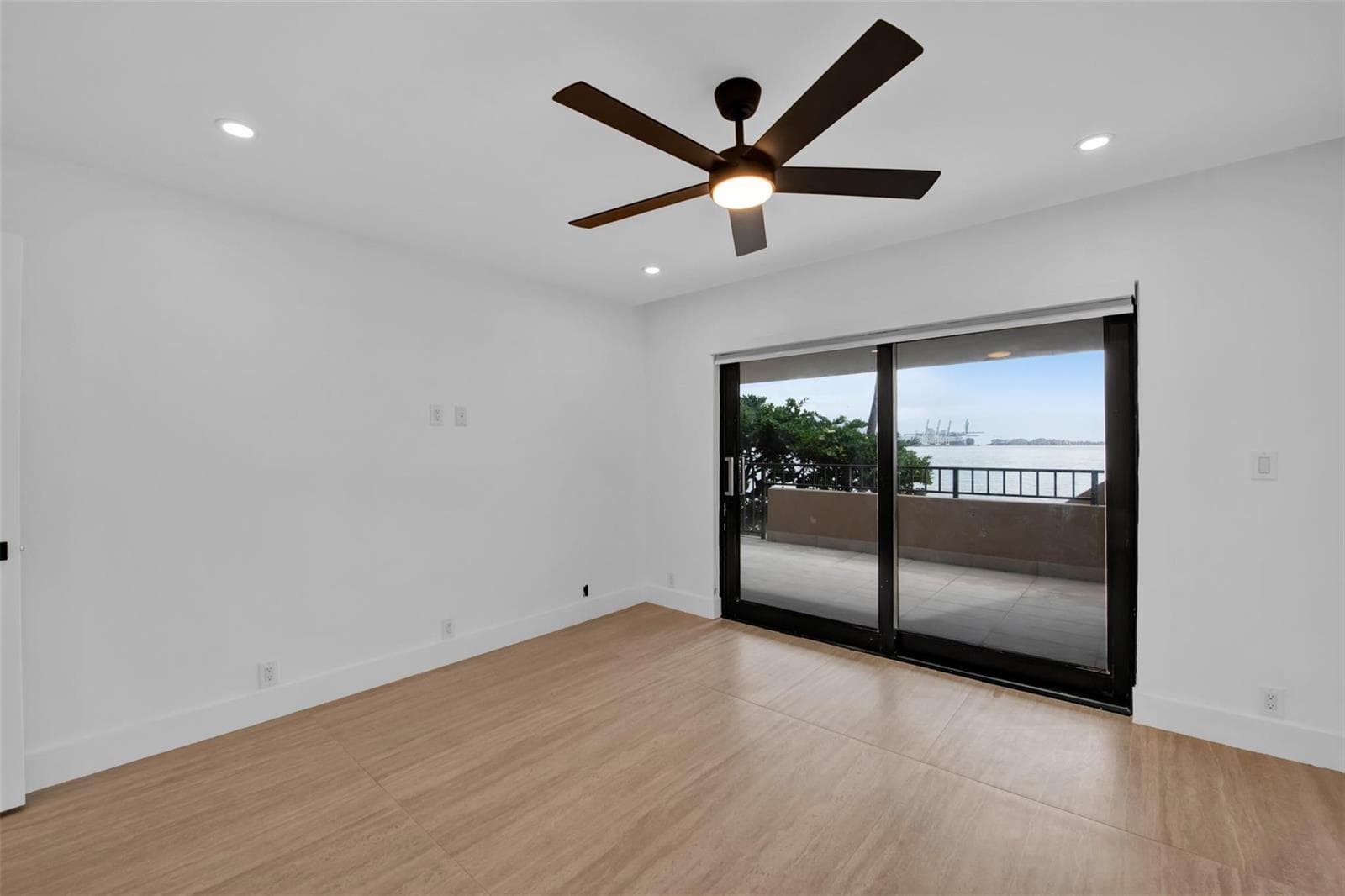 520 E Brickell Key Drive, Miami FL 33131 — 36