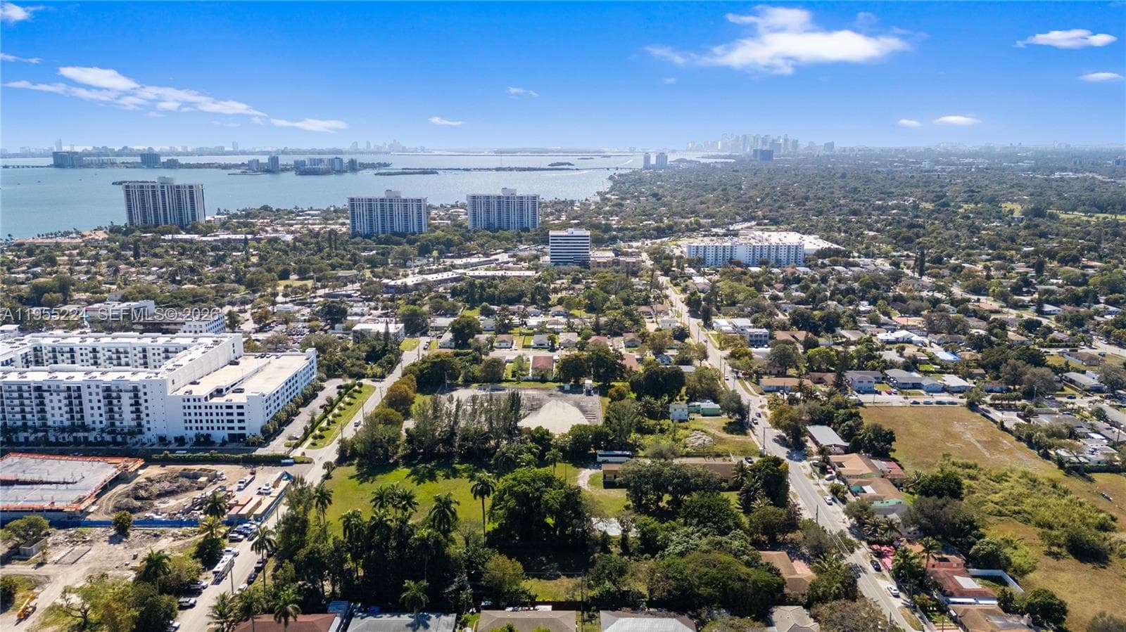 11303 NE 13 Av, Miami FL 33161 — 28