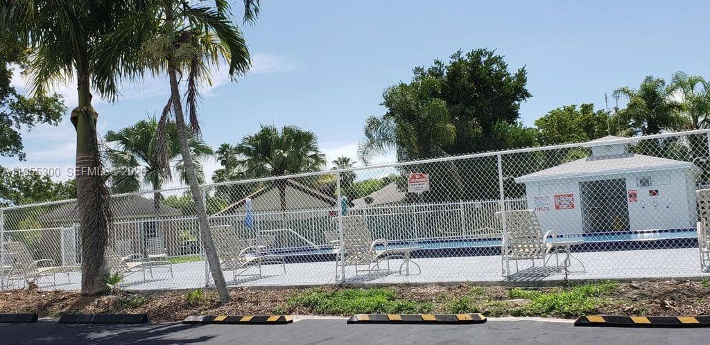 854 SW 8th Pl, Florida City FL 33034 — 28
