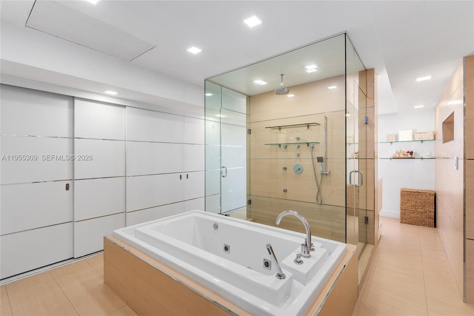 2443 Fisher Island Dr # 5403, Miami FL 33109 — 36