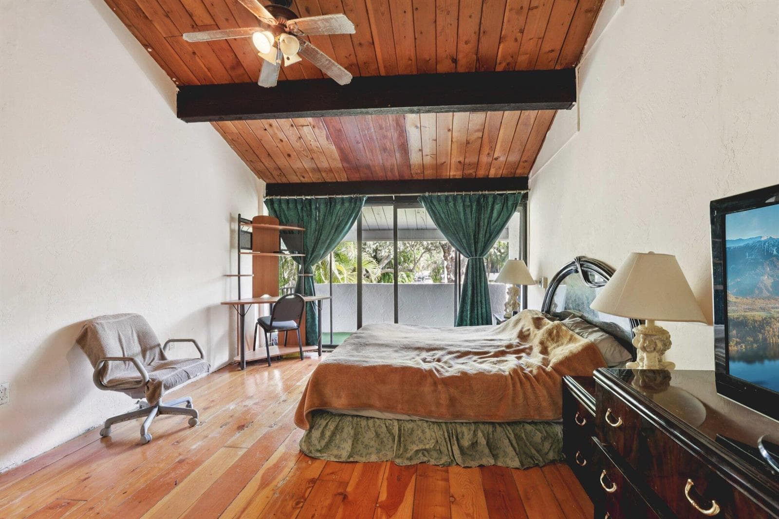 19232 NE 25th Avenue # 221b, Miami FL 33180 — 23