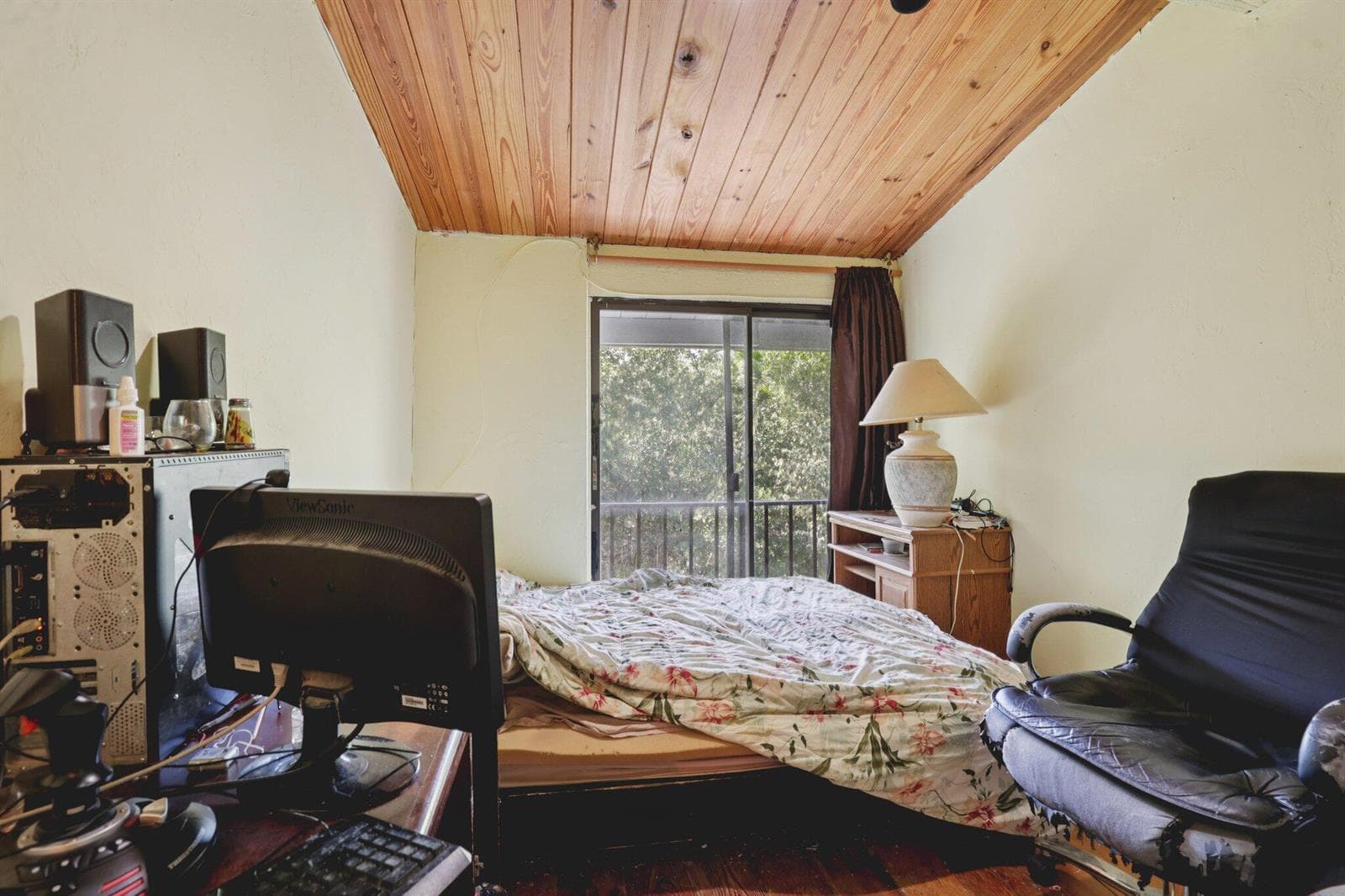 19232 NE 25th Avenue # 221b, Miami FL 33180 — 32
