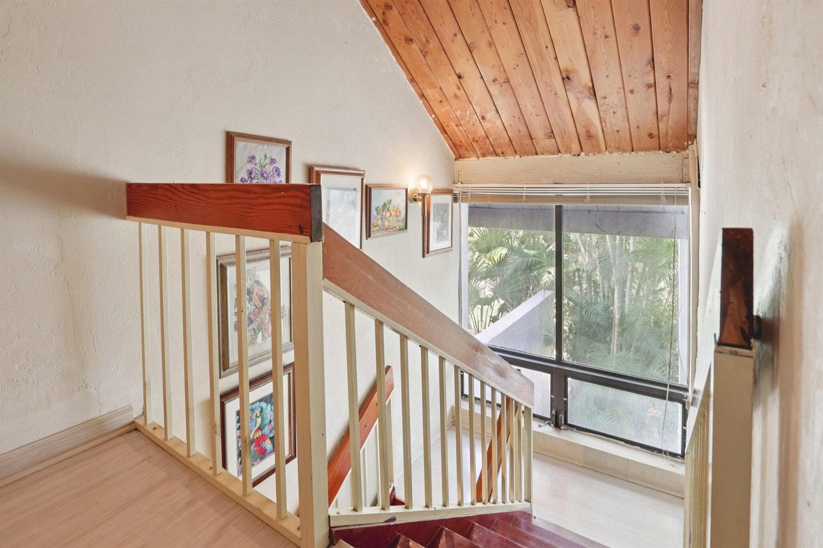 19232 NE 25th Avenue # 221b, Miami FL 33180 — 28