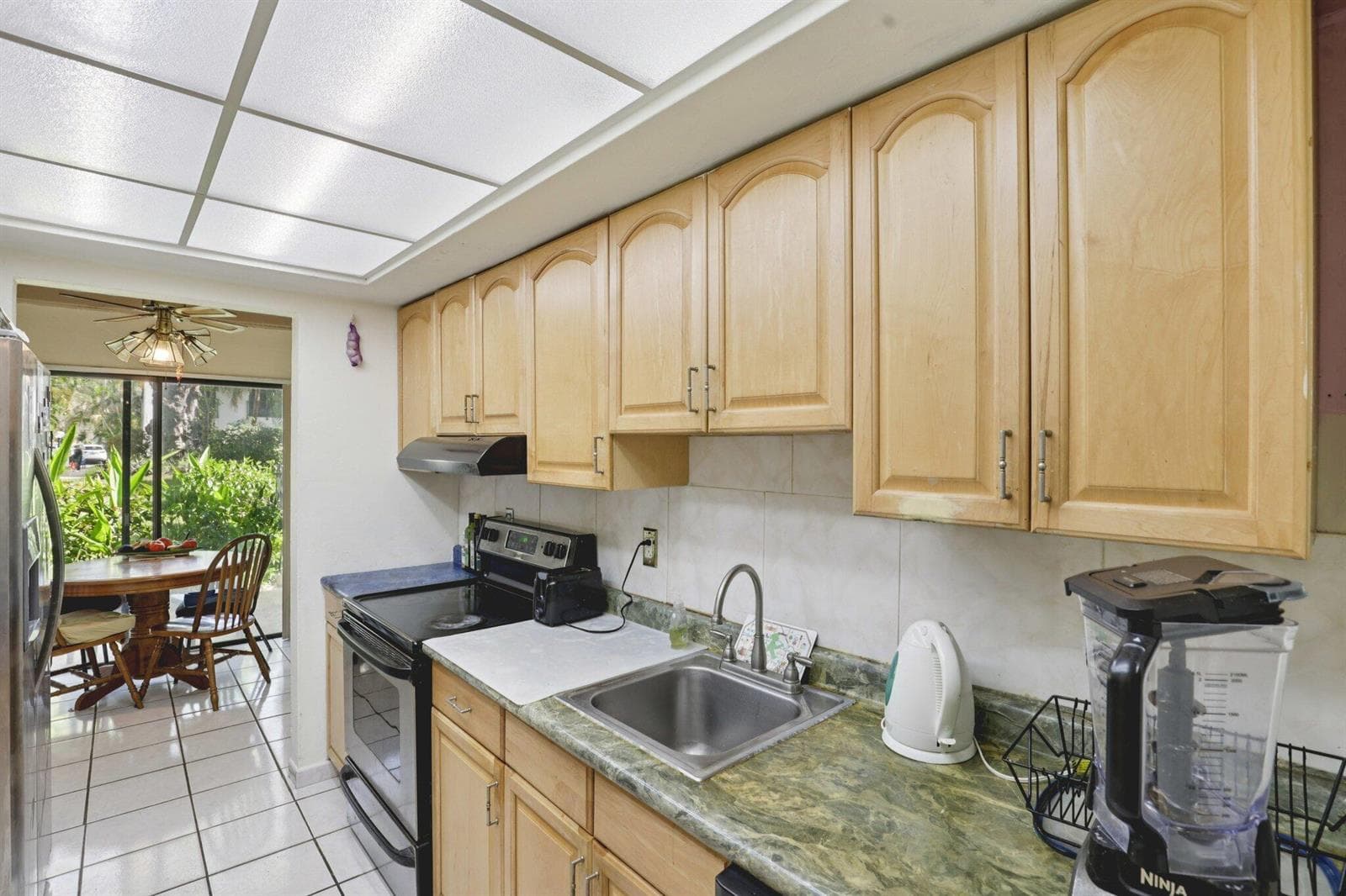 19232 NE 25th Avenue # 221b, Miami FL 33180 — 18