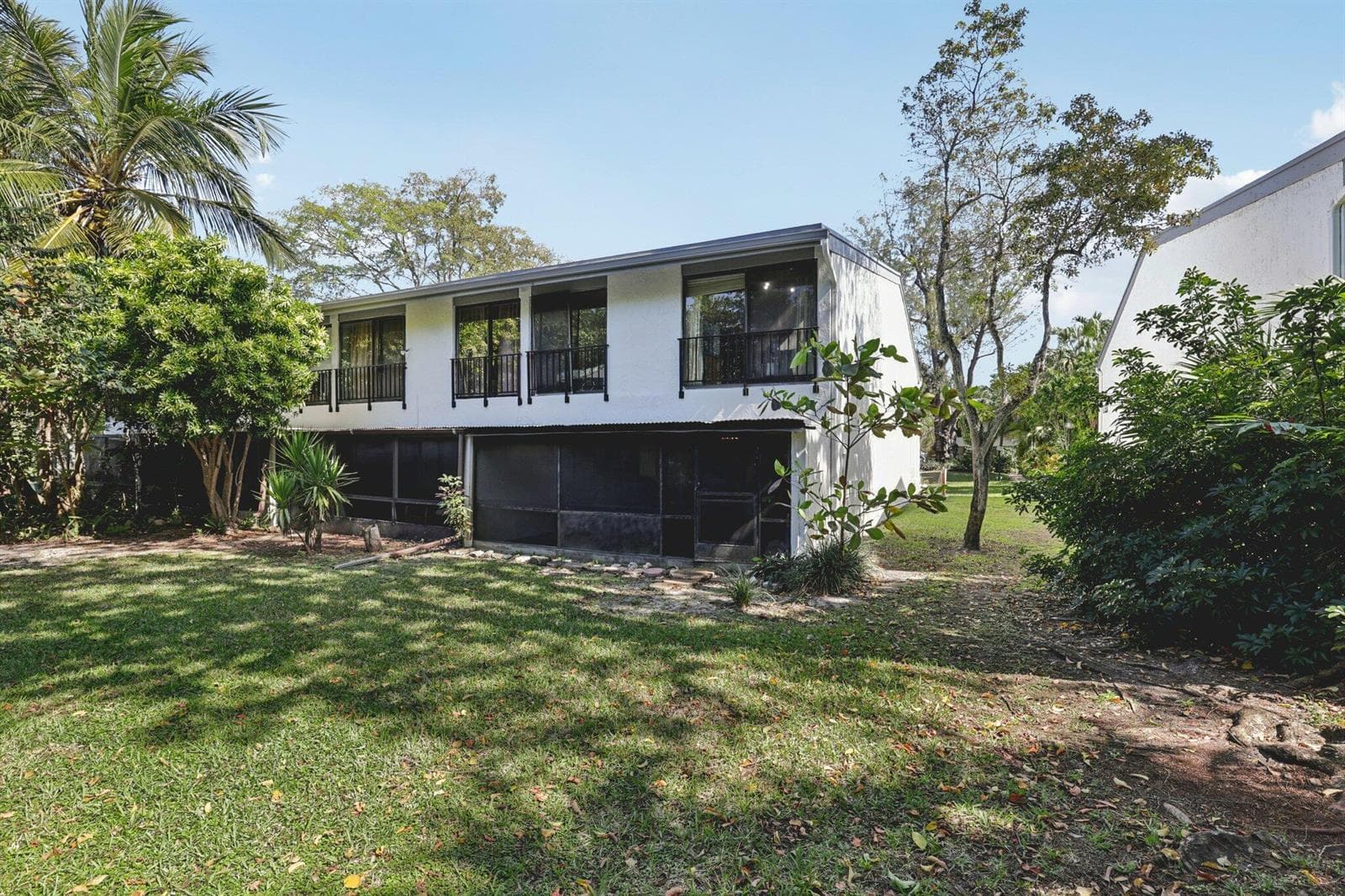 19232 NE 25th Avenue # 221b, Miami FL 33180 — 40