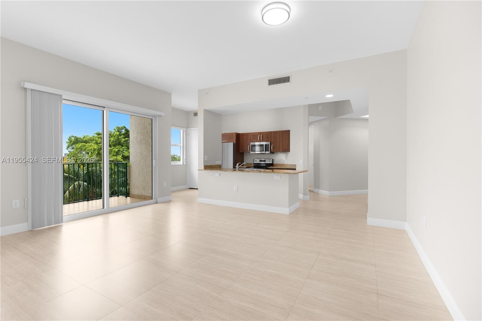20000 E Country Club Dr # 402, Aventura FL 33180 — 6