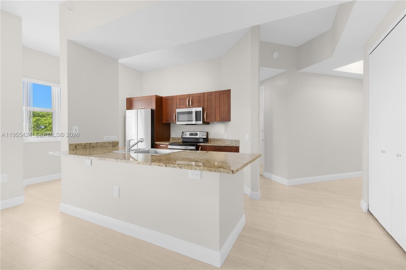 20000 E Country Club Dr # 402, Aventura FL 33180 — 9