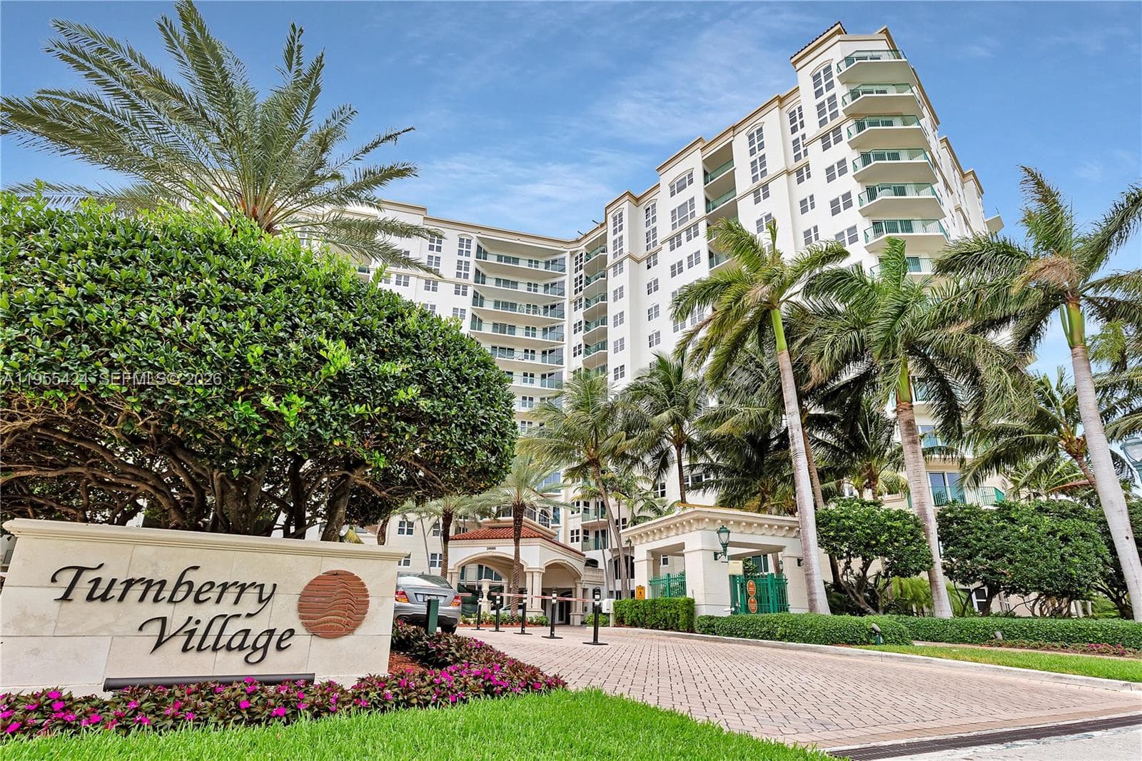 20000 E Country Club Dr # 402, Aventura FL 33180 — 34