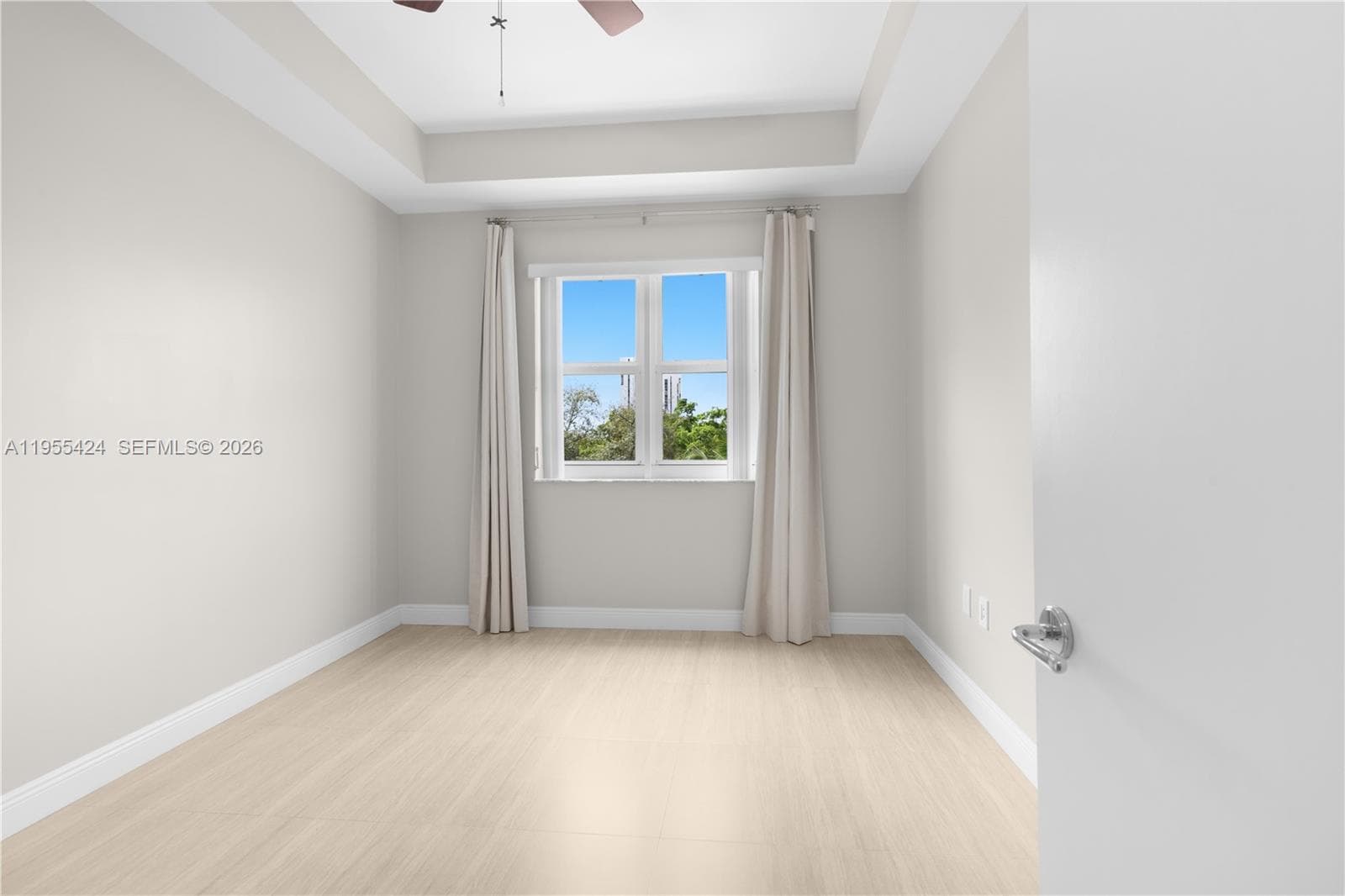 20000 E Country Club Dr # 402, Aventura FL 33180 — 18