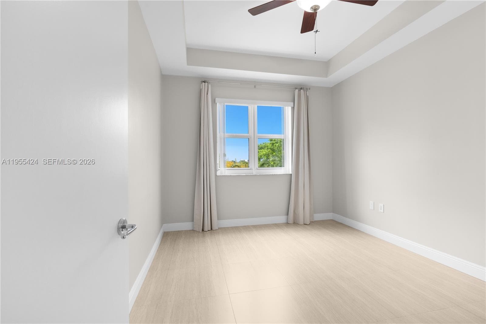 20000 E Country Club Dr # 402, Aventura FL 33180 — 19