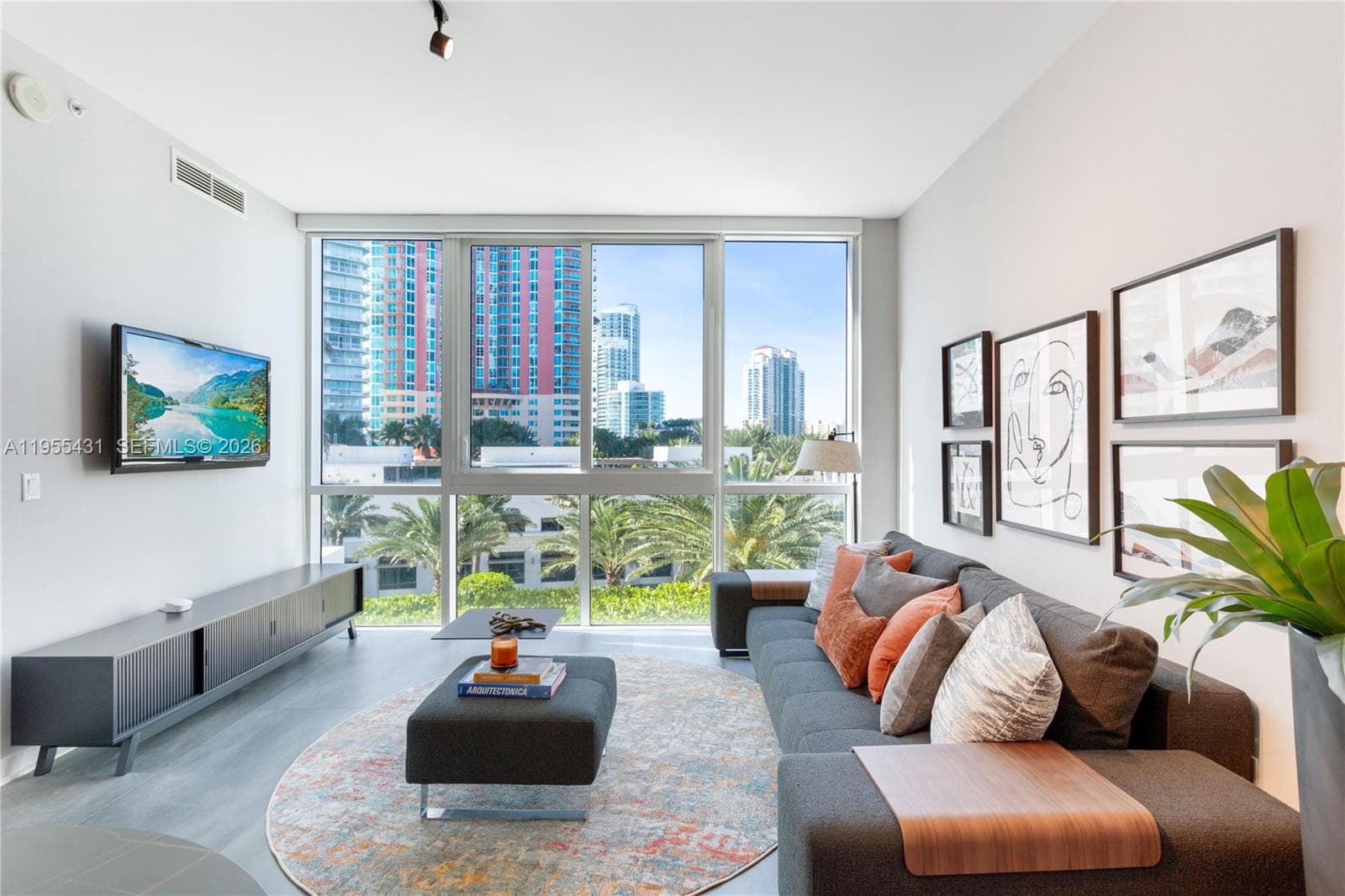 50 S Pointe Dr # 609, Miami Beach FL 33139 — 9