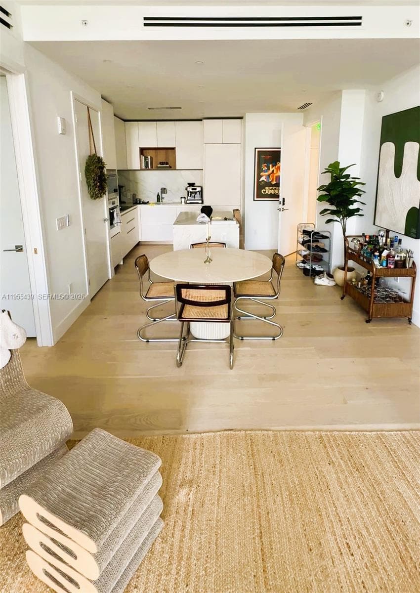 304 Ocean Dr # 302, Miami Beach FL 33139 — 16