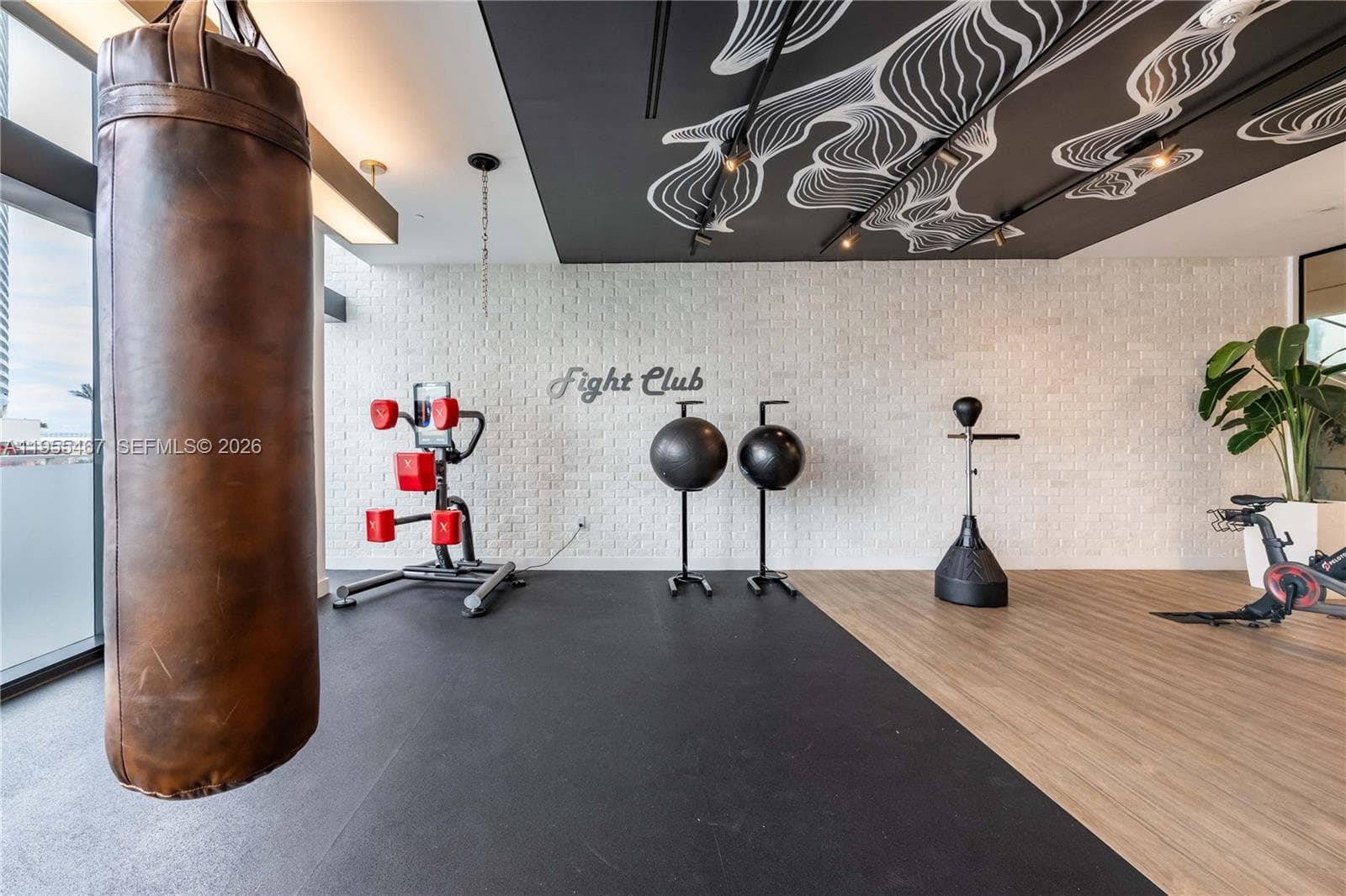 650 NE 2nd Ave # 0305, Miami FL 33132 — 13