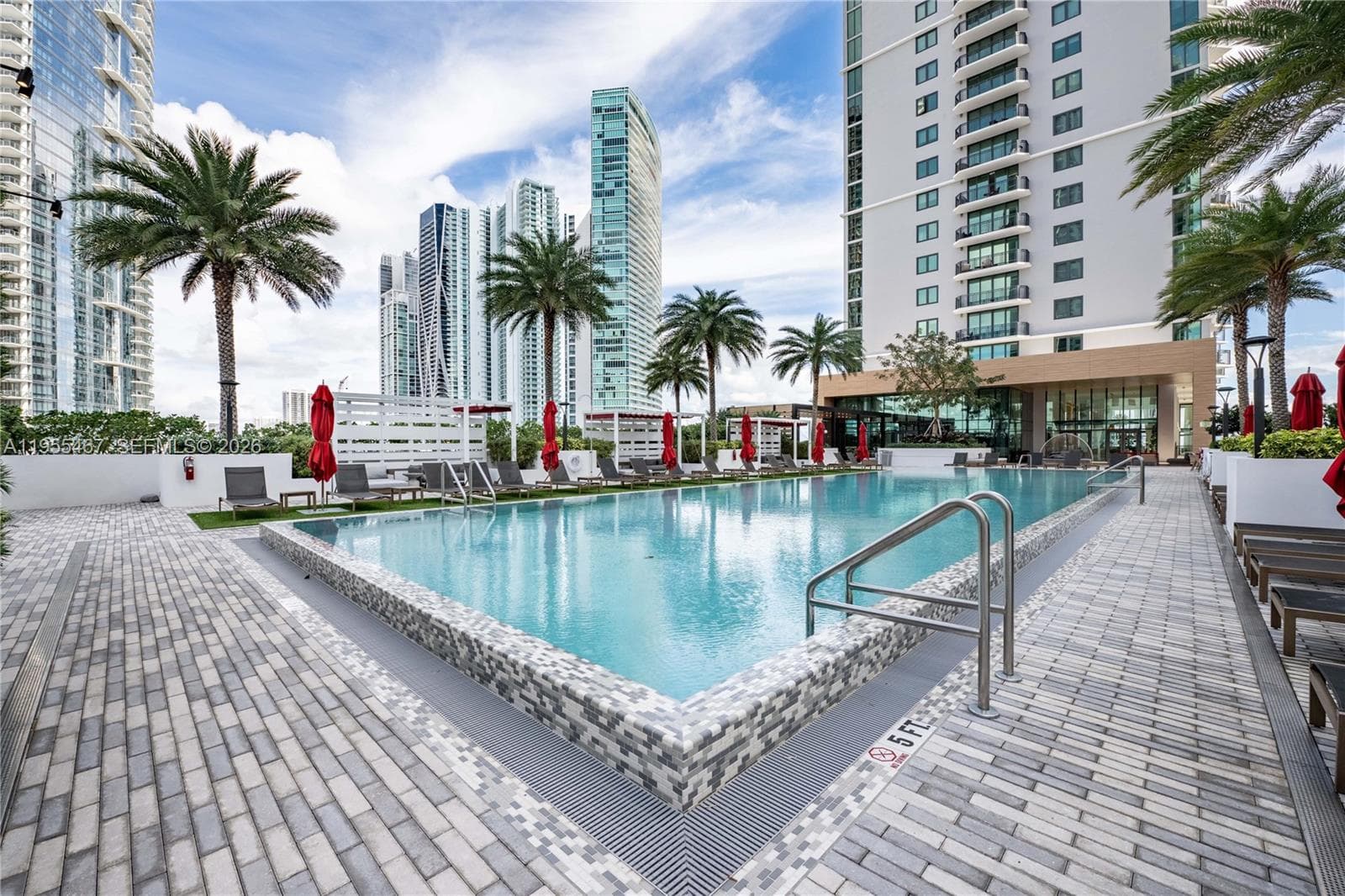 650 NE 2nd Ave # 0305, Miami FL 33132 — 10