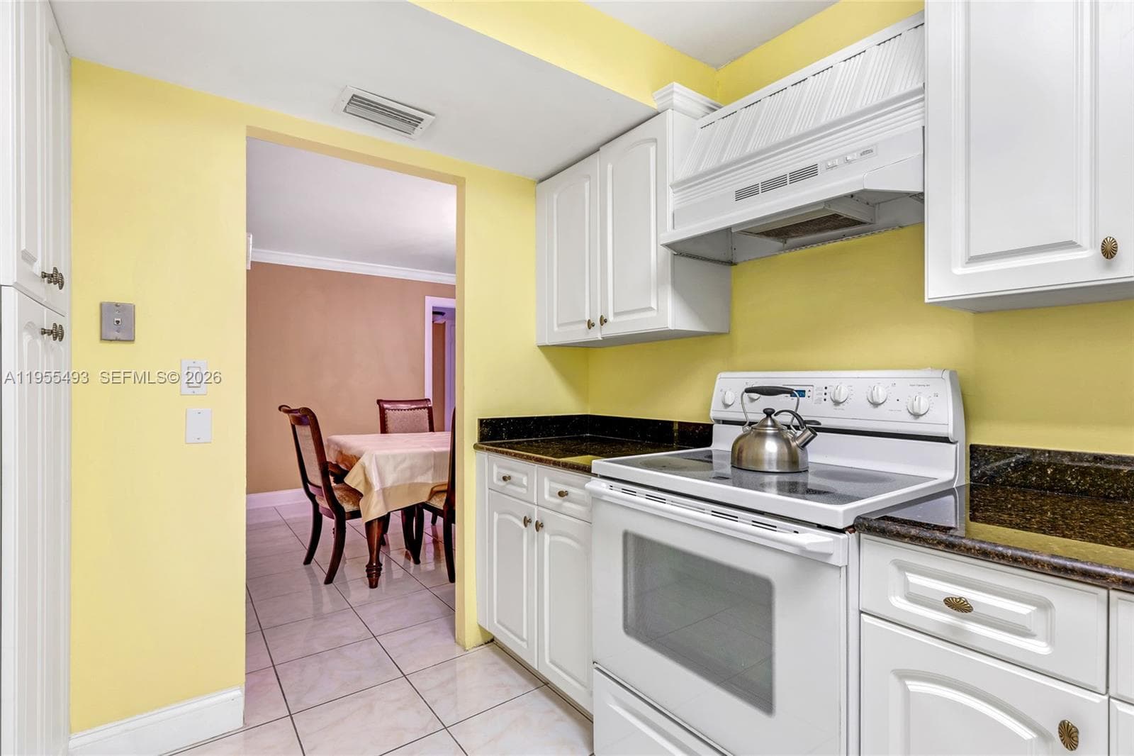 6039 Collins Ave # 1206, Miami Beach FL 33140 — 6