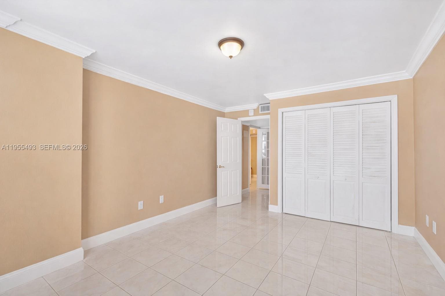 6039 Collins Ave # 1206, Miami Beach FL 33140 — 10