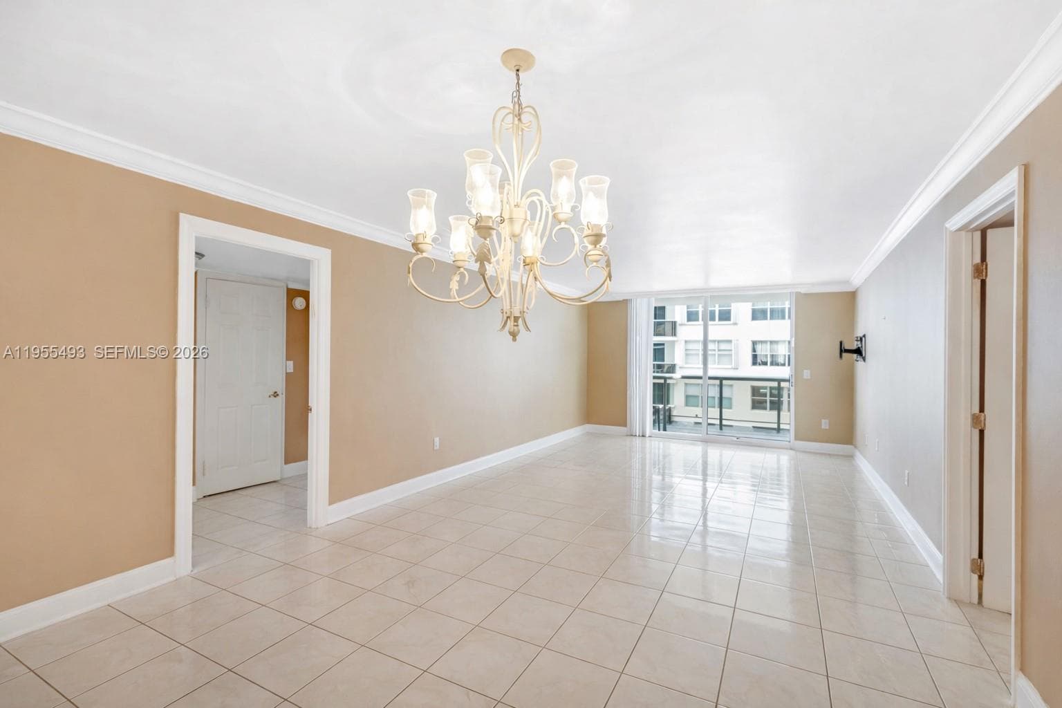6039 Collins Ave # 1206, Miami Beach FL 33140 — 4