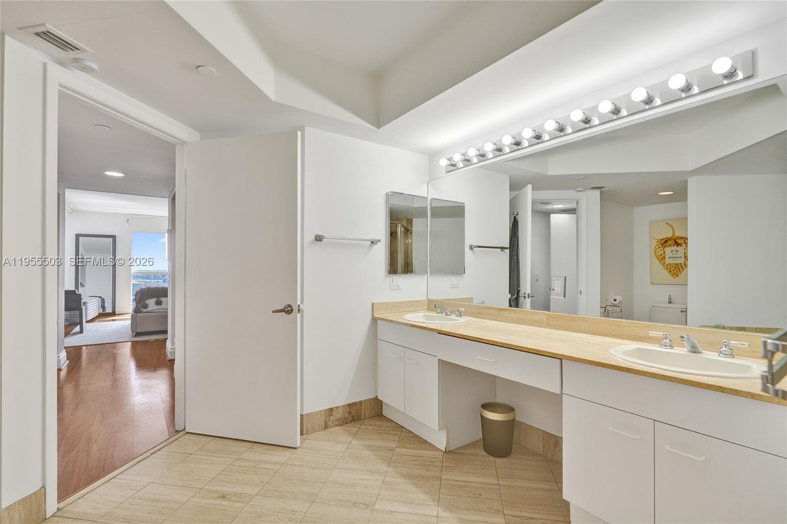 21205 Yacht Club Dr # 3103, Aventura FL 33180 — 21