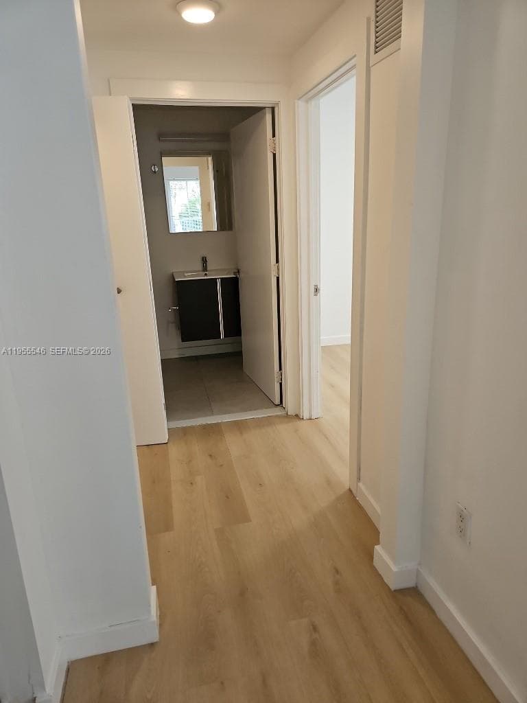 557 Michigan Ave, Miami Beach FL 33139 — 12