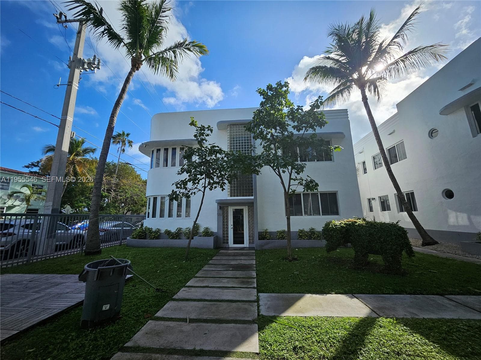 557 Michigan Ave, Miami Beach FL 33139 — 33