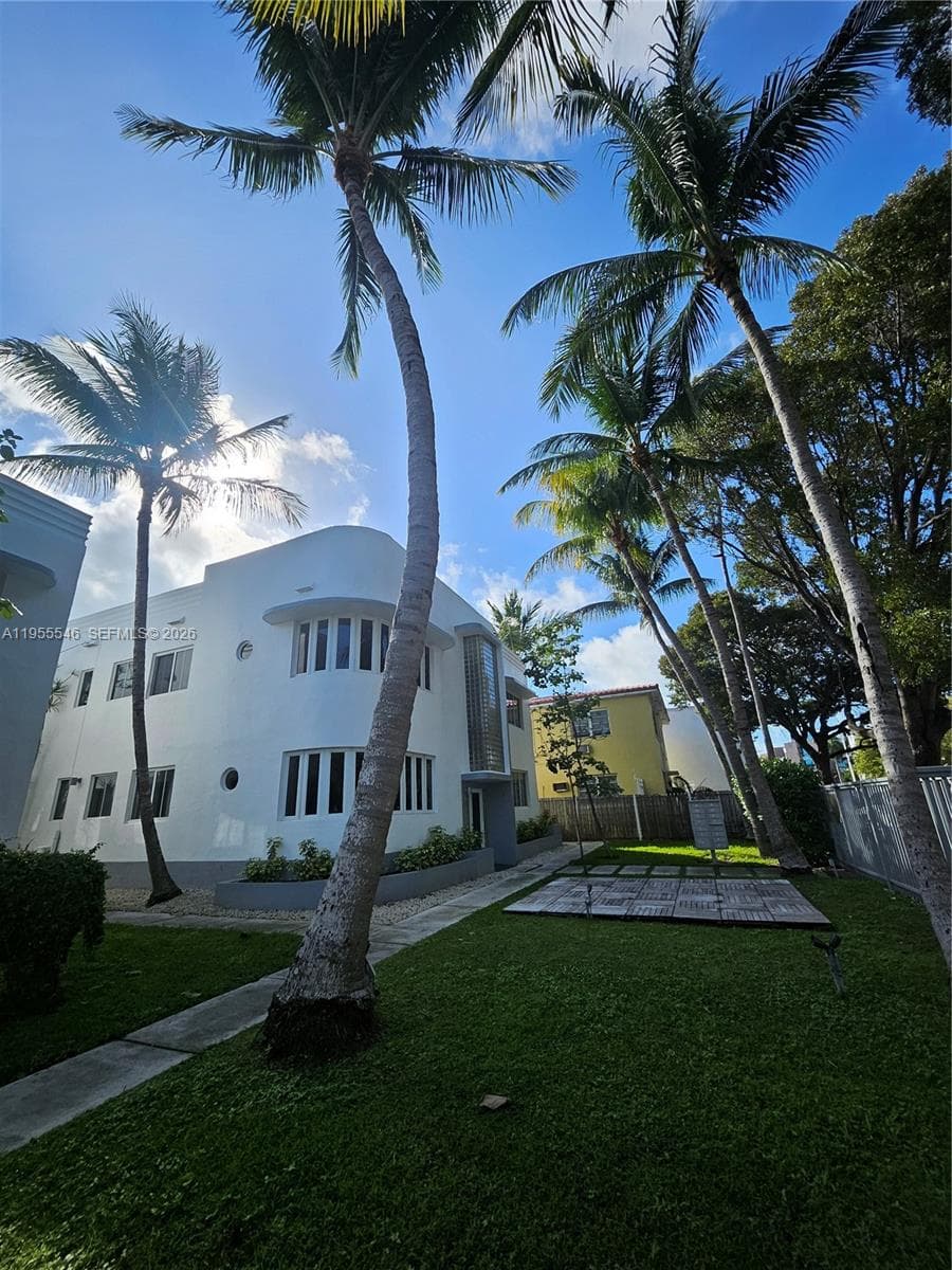 557 Michigan Ave, Miami Beach FL 33139 — 31