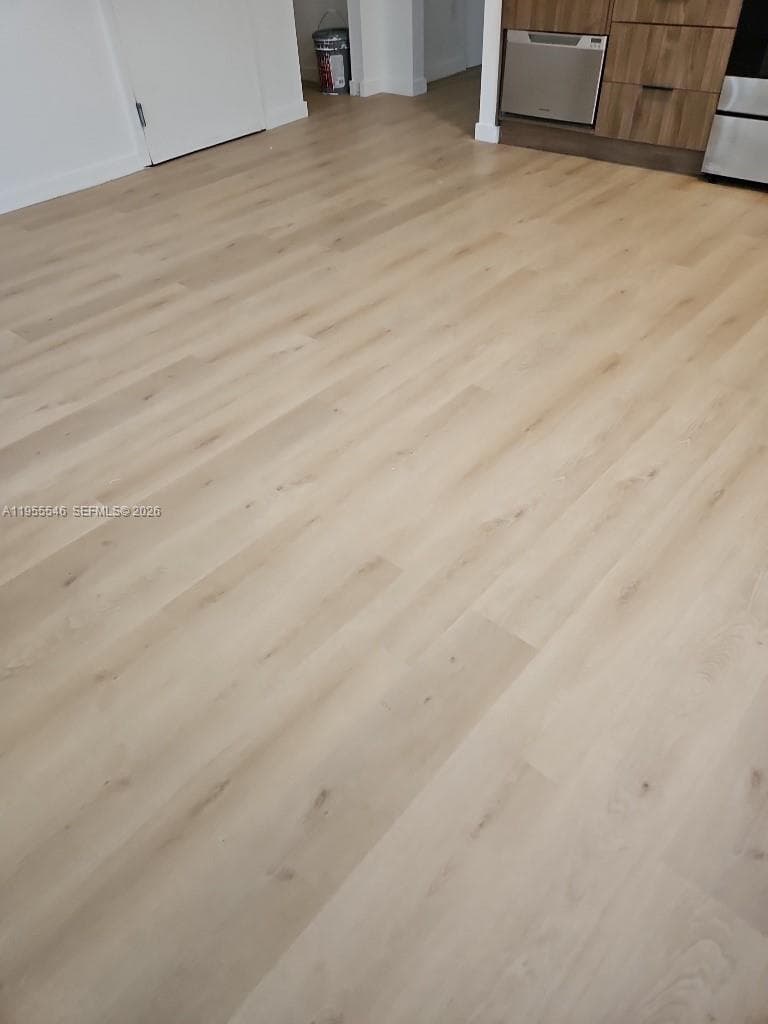557 Michigan Ave, Miami Beach FL 33139 — 21
