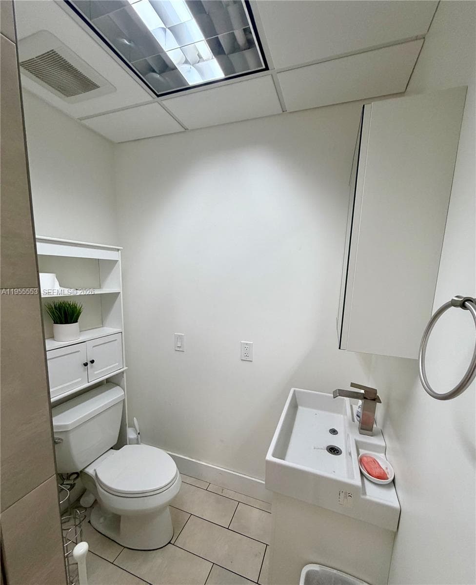 7500 NW 25th St # 205, Miami FL 33122 — 9