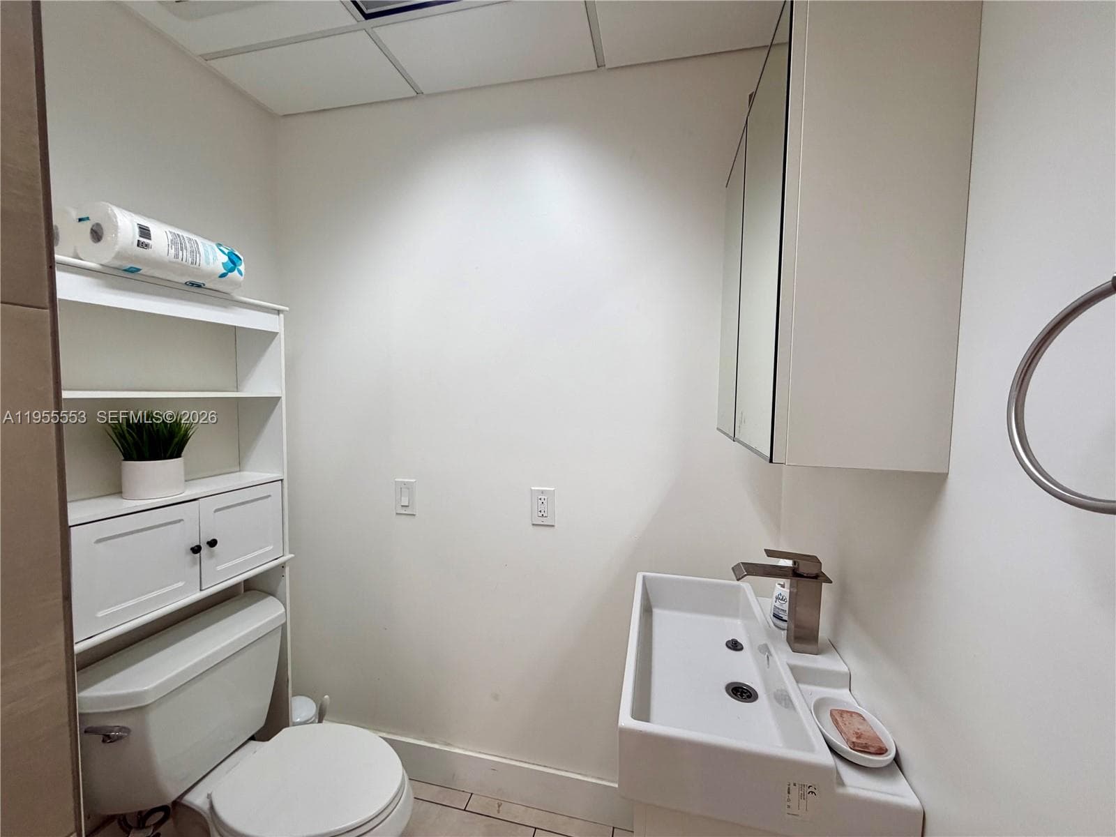 7500 NW 25th St # 205, Miami FL 33122 — 10