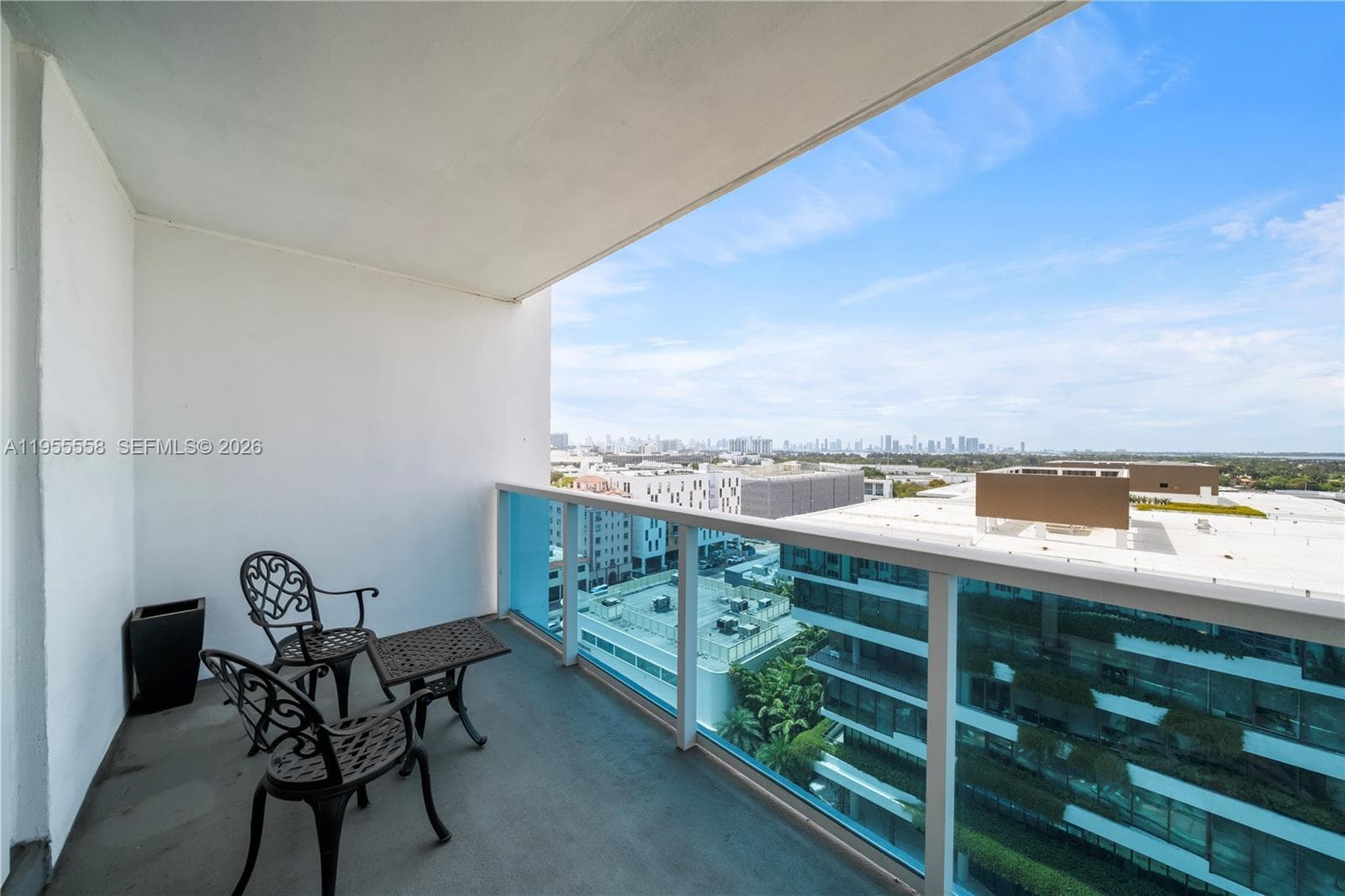 2301 Collins Ave # 1130, Miami Beach FL 33139 — 2