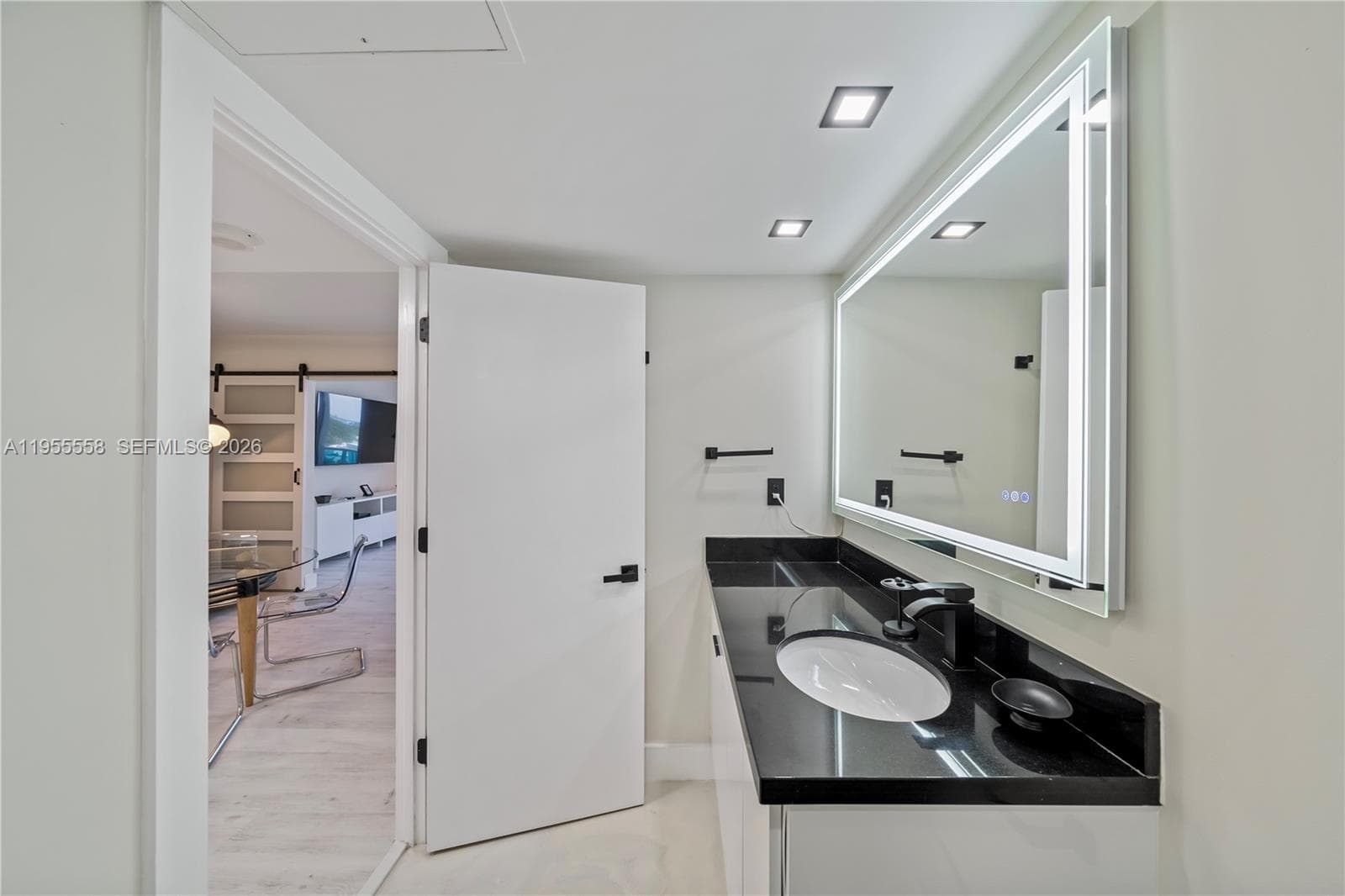 2301 Collins Ave # 1130, Miami Beach FL 33139 — 16