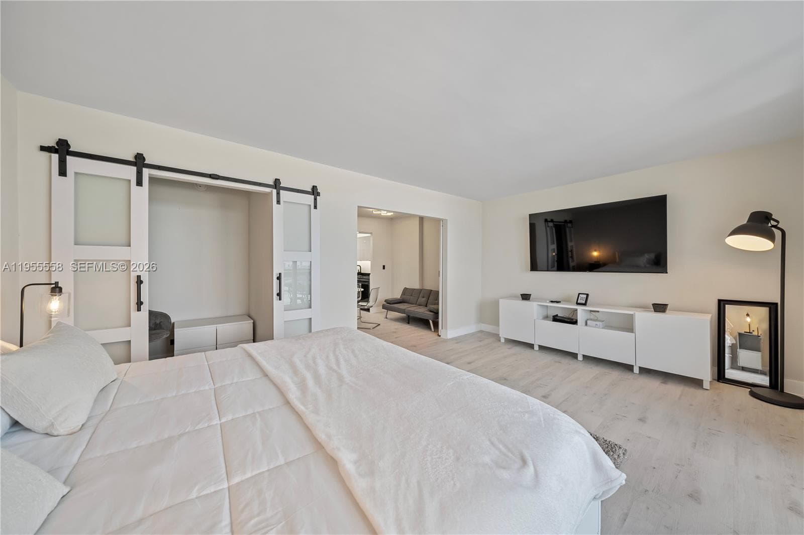2301 Collins Ave # 1130, Miami Beach FL 33139 — 11