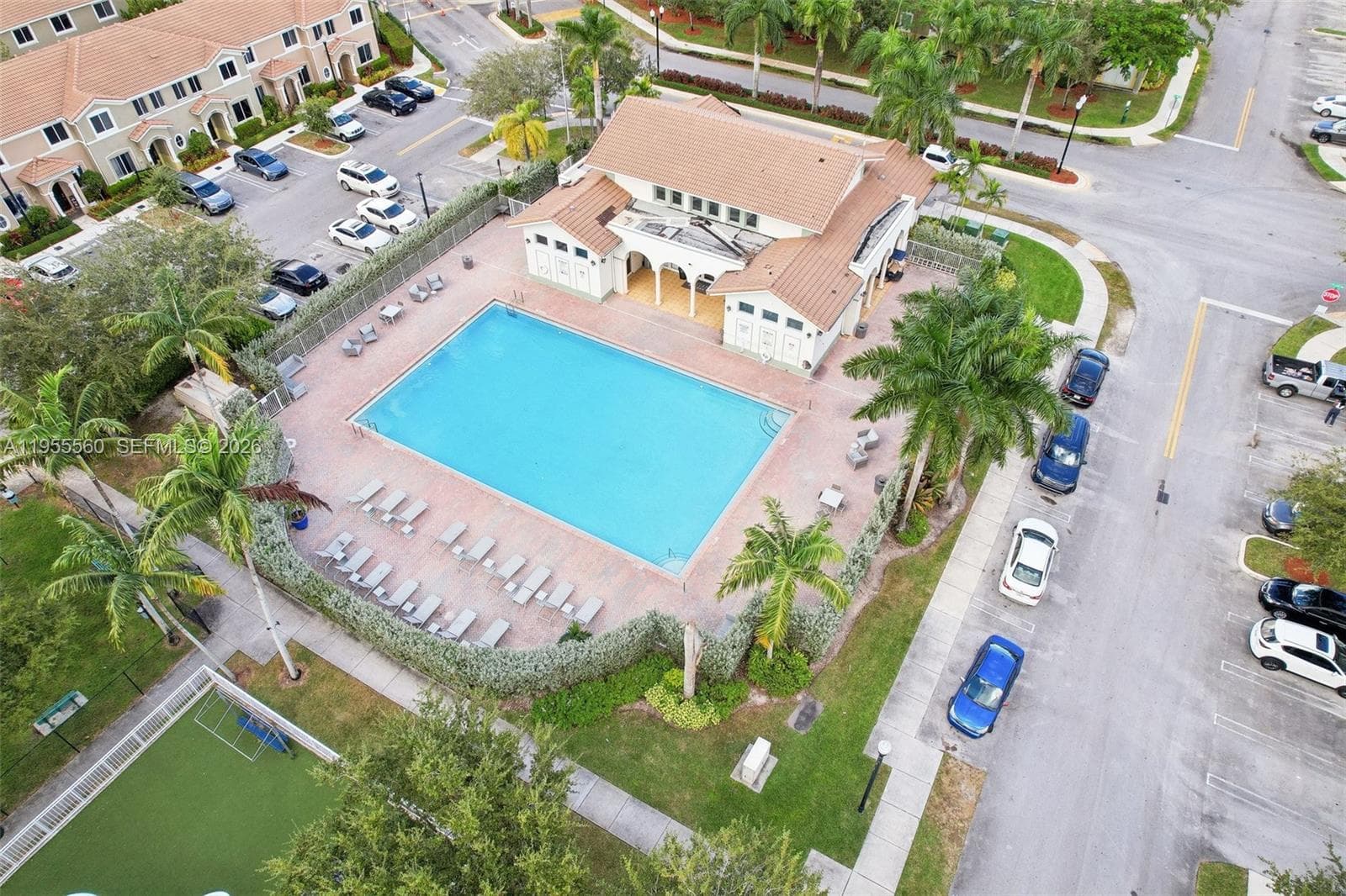 1006 SE 23rd Ave, Homestead FL 33035 — 55