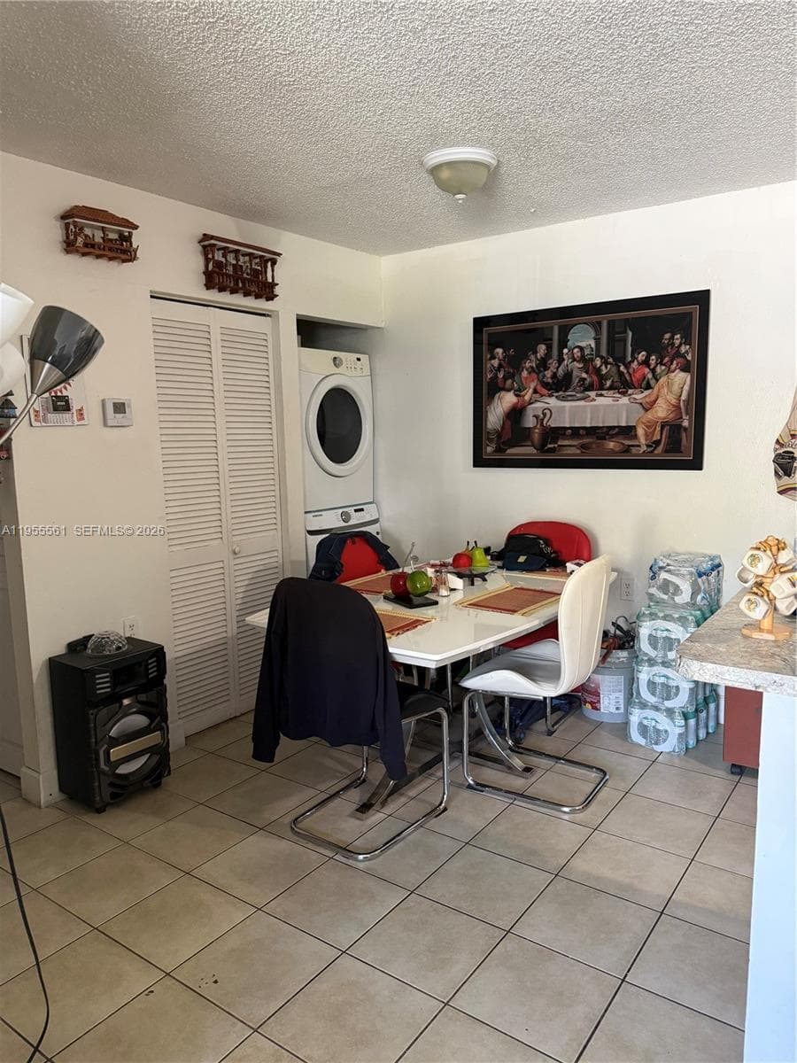 7120 NW 179th St # 105, Hialeah FL 33015 — 6
