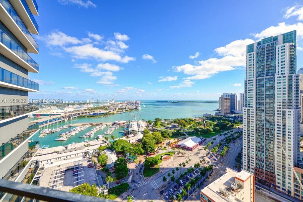 398 NE 5th St # 2314, Miami FL 33132 — 1