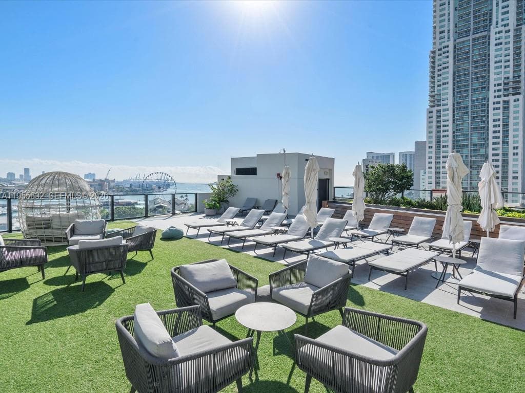 398 NE 5th St # 2314, Miami FL 33132 — 20