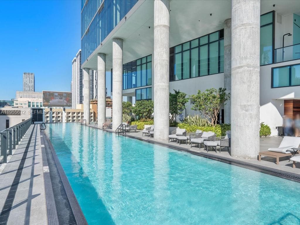 398 NE 5th St # 2314, Miami FL 33132 — 18