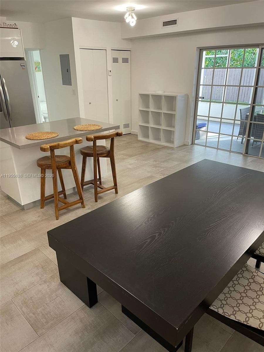 2375 NE 185th St, Miami FL 33180 — 9