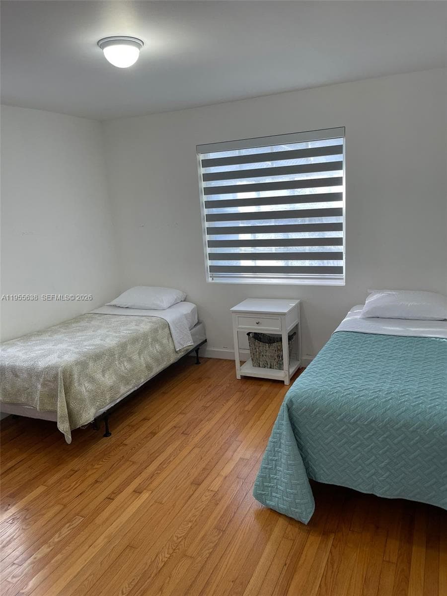 2375 NE 185th St, Miami FL 33180 — 19