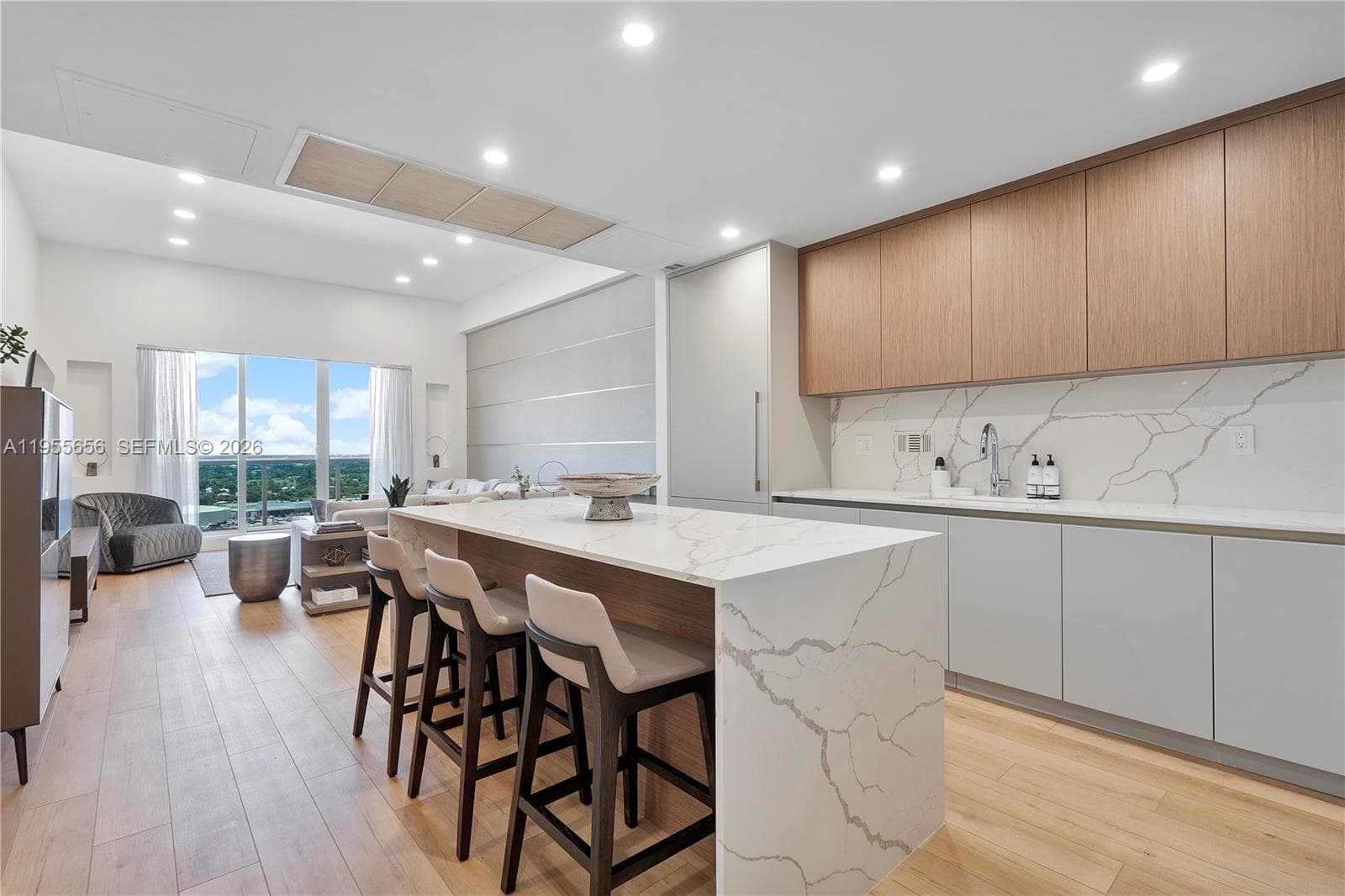 2301 Collins Ave # 1633, Miami Beach FL 33139 — 3