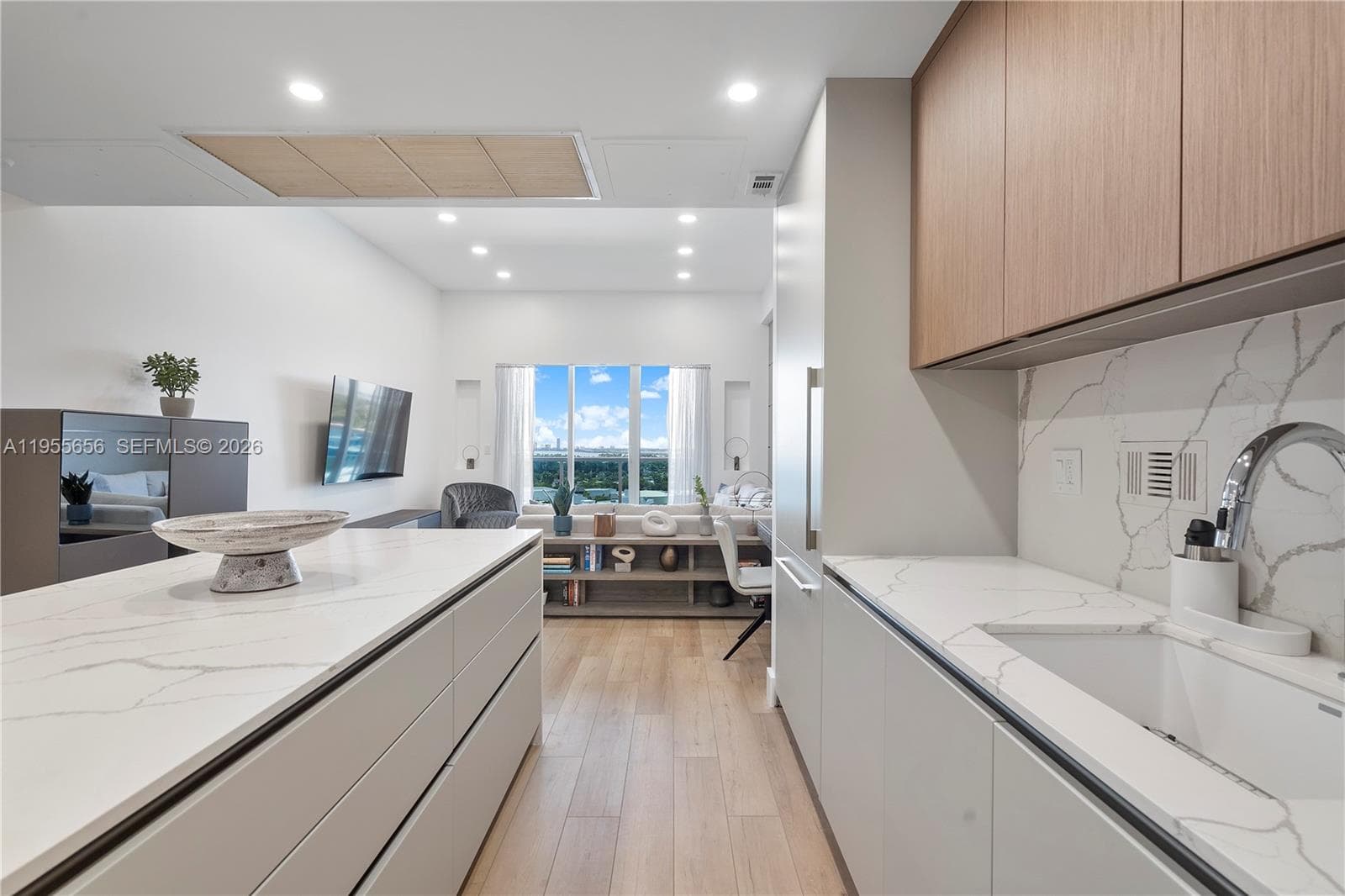 2301 Collins Ave # 1633, Miami Beach FL 33139 — 4