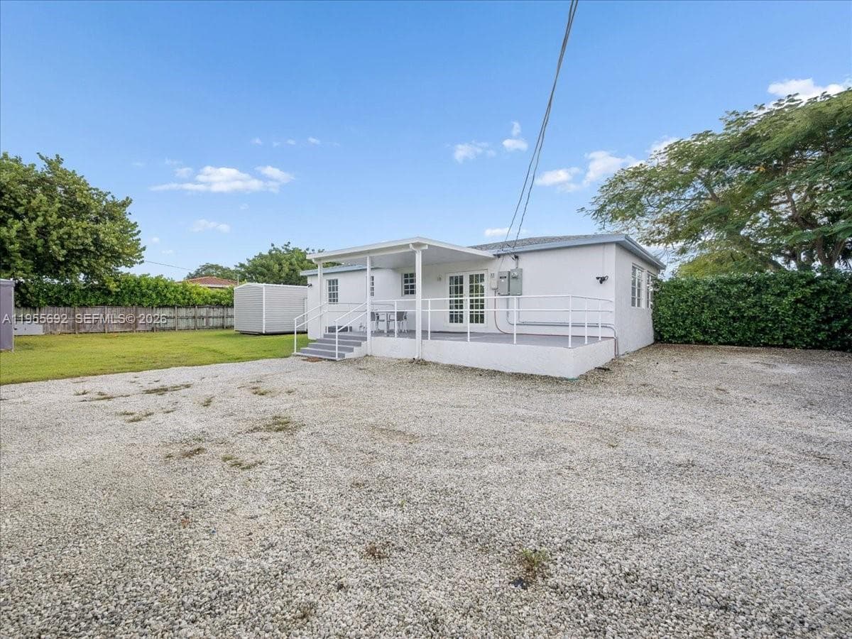 6891 SW 26th Ter, Miami FL 33155 — 27