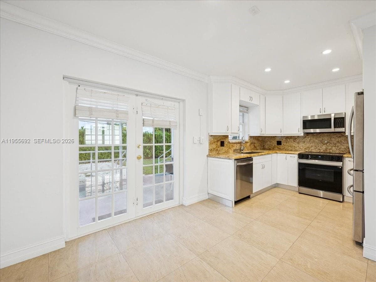 6891 SW 26th Ter, Miami FL 33155 — 6