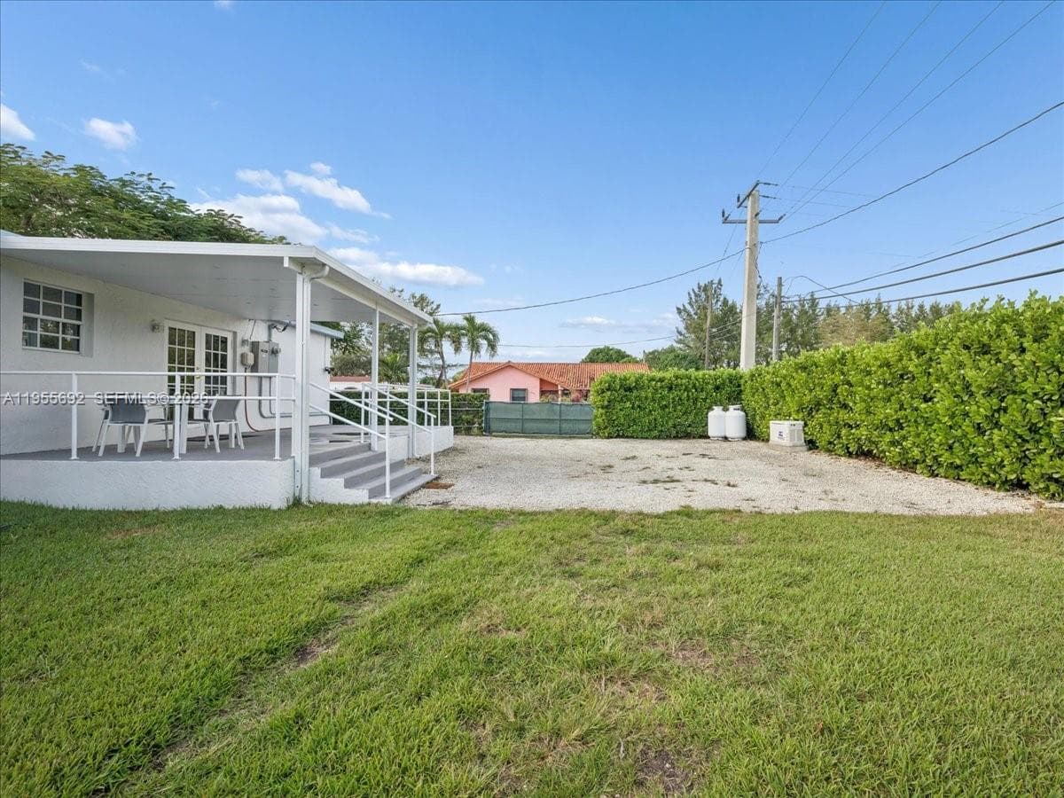 6891 SW 26th Ter, Miami FL 33155 — 28