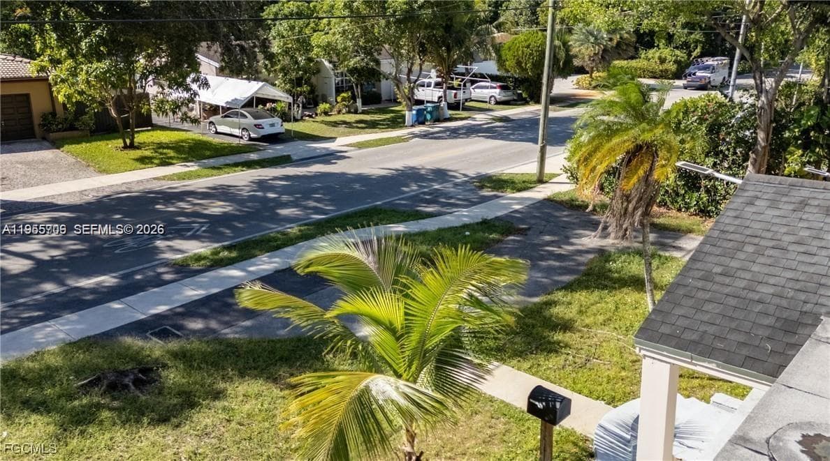 947 NE 149 #1 # 1, North Miami FL 33960 — 5