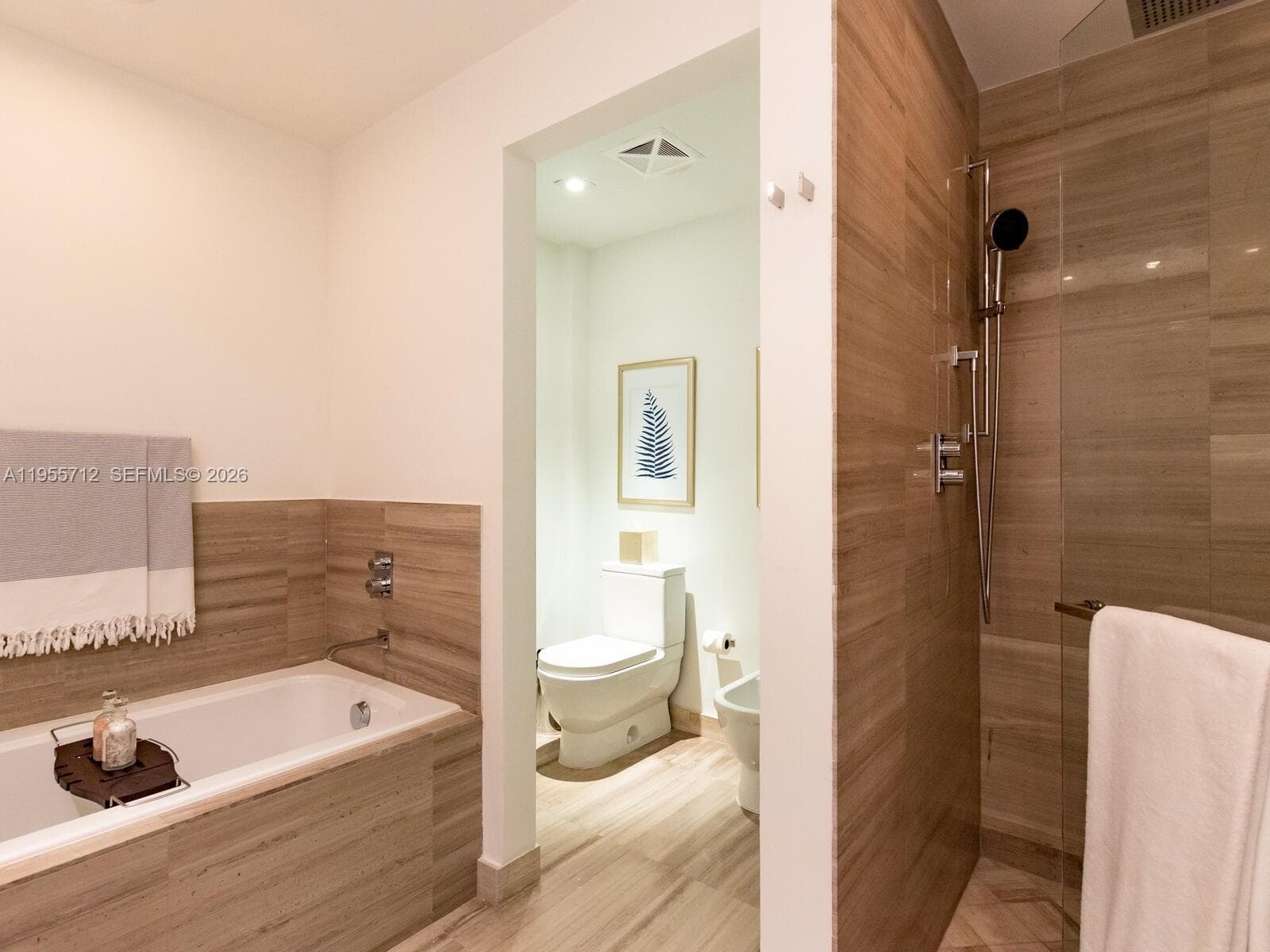 360 Ocean Dr # 606S, Key Biscayne FL 33149 — 30