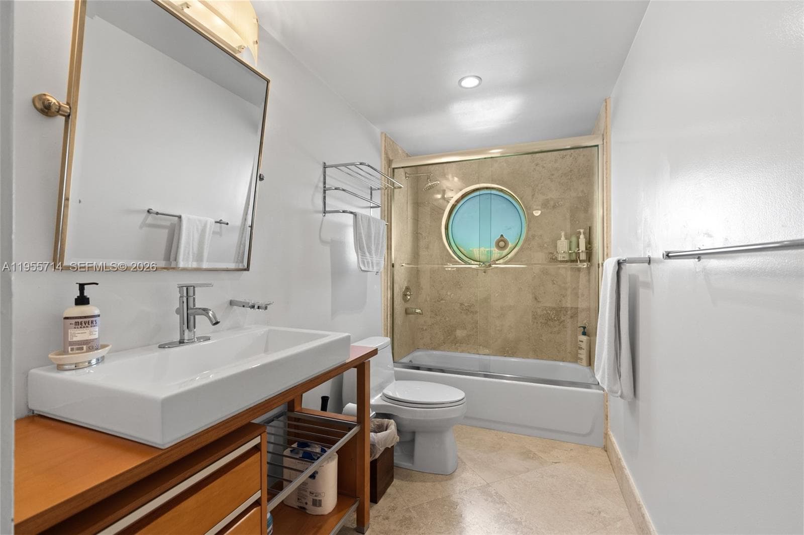 1000 W Island Blvd # 1209, Aventura FL 33160 — 12