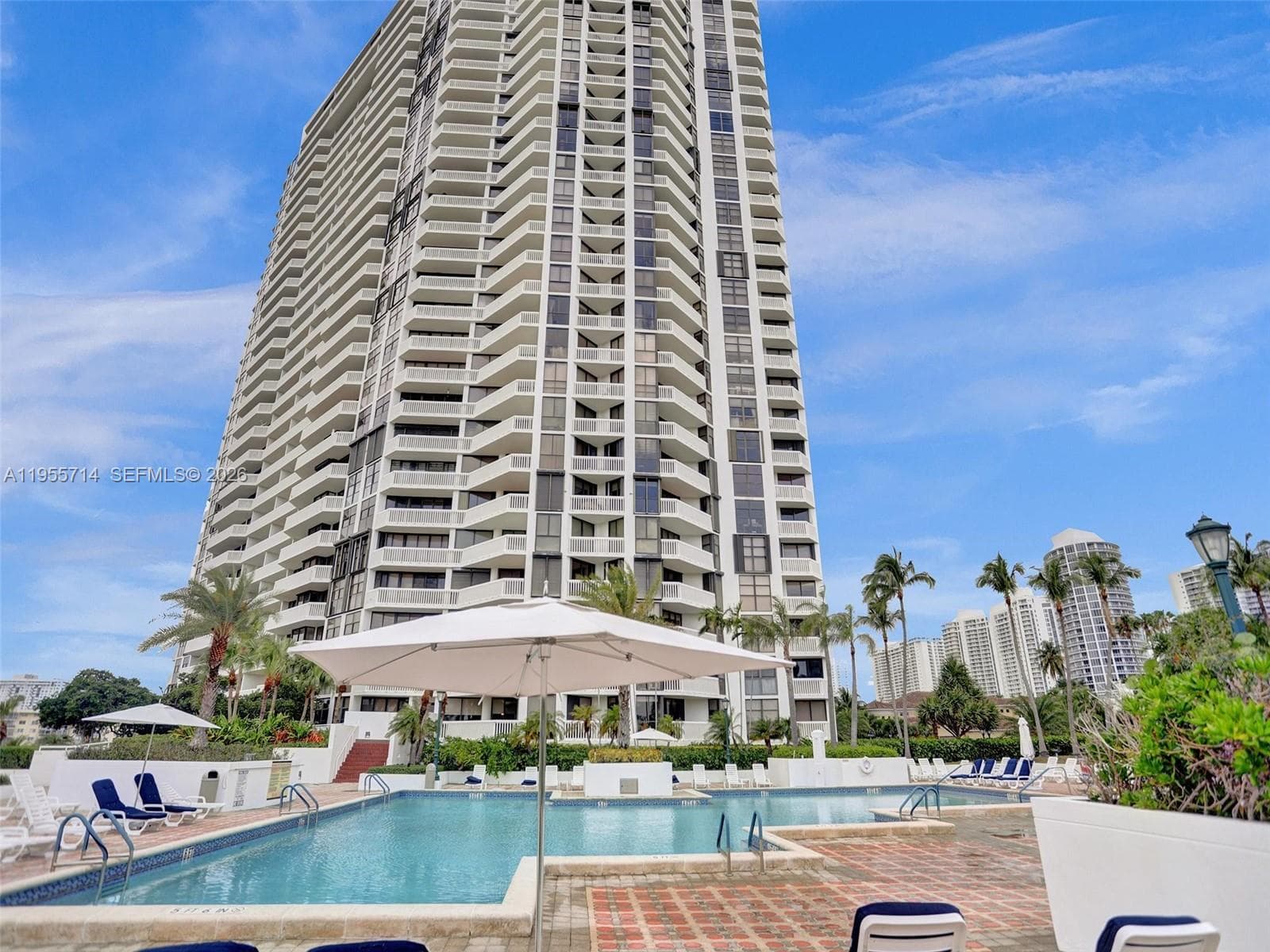 1000 W Island Blvd # 1209, Aventura FL 33160 — 22