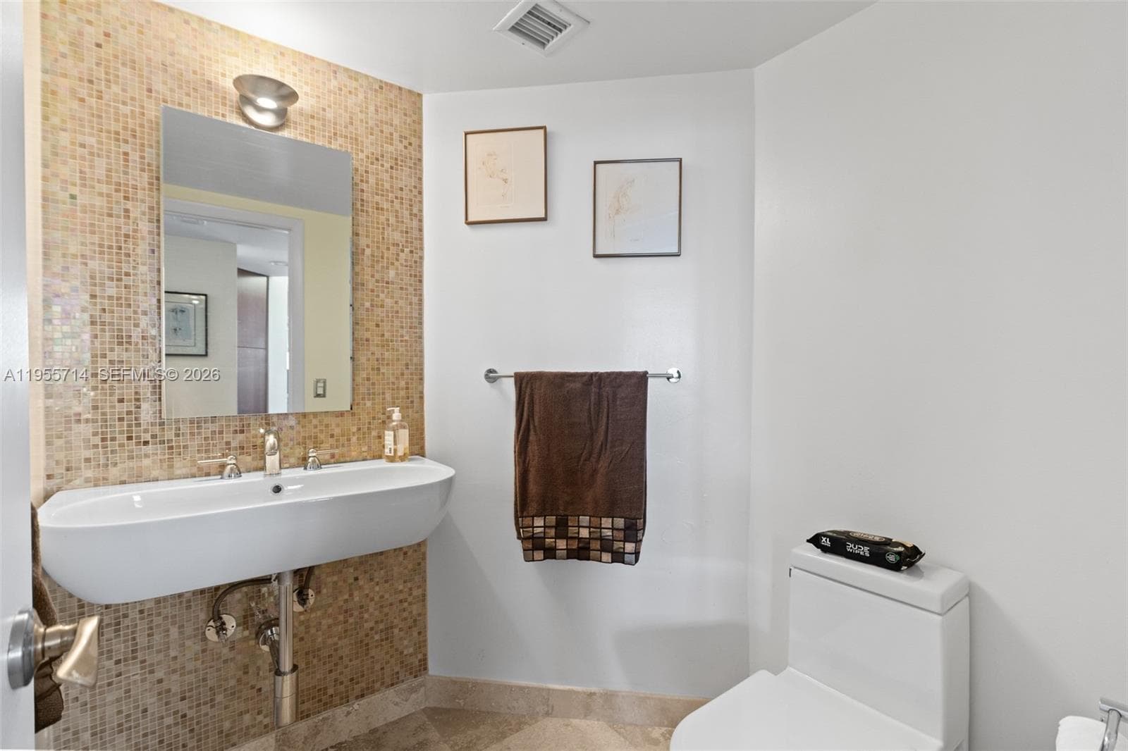 1000 W Island Blvd # 1209, Aventura FL 33160 — 7