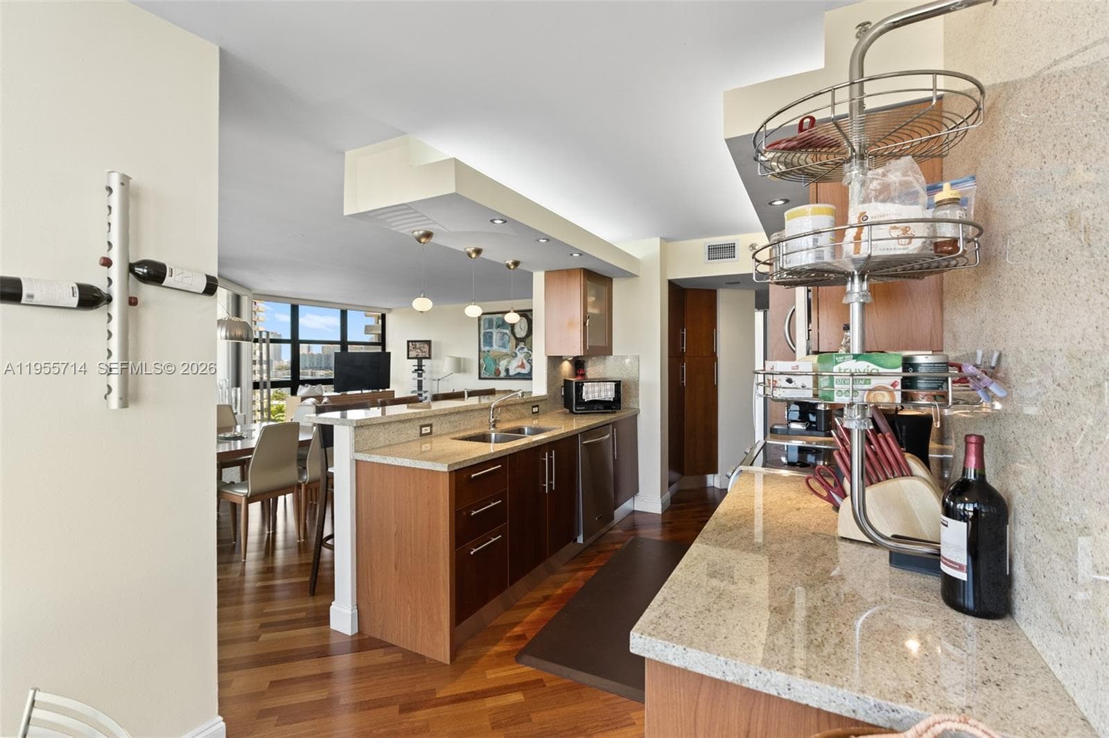1000 W Island Blvd # 1209, Aventura FL 33160 — 5